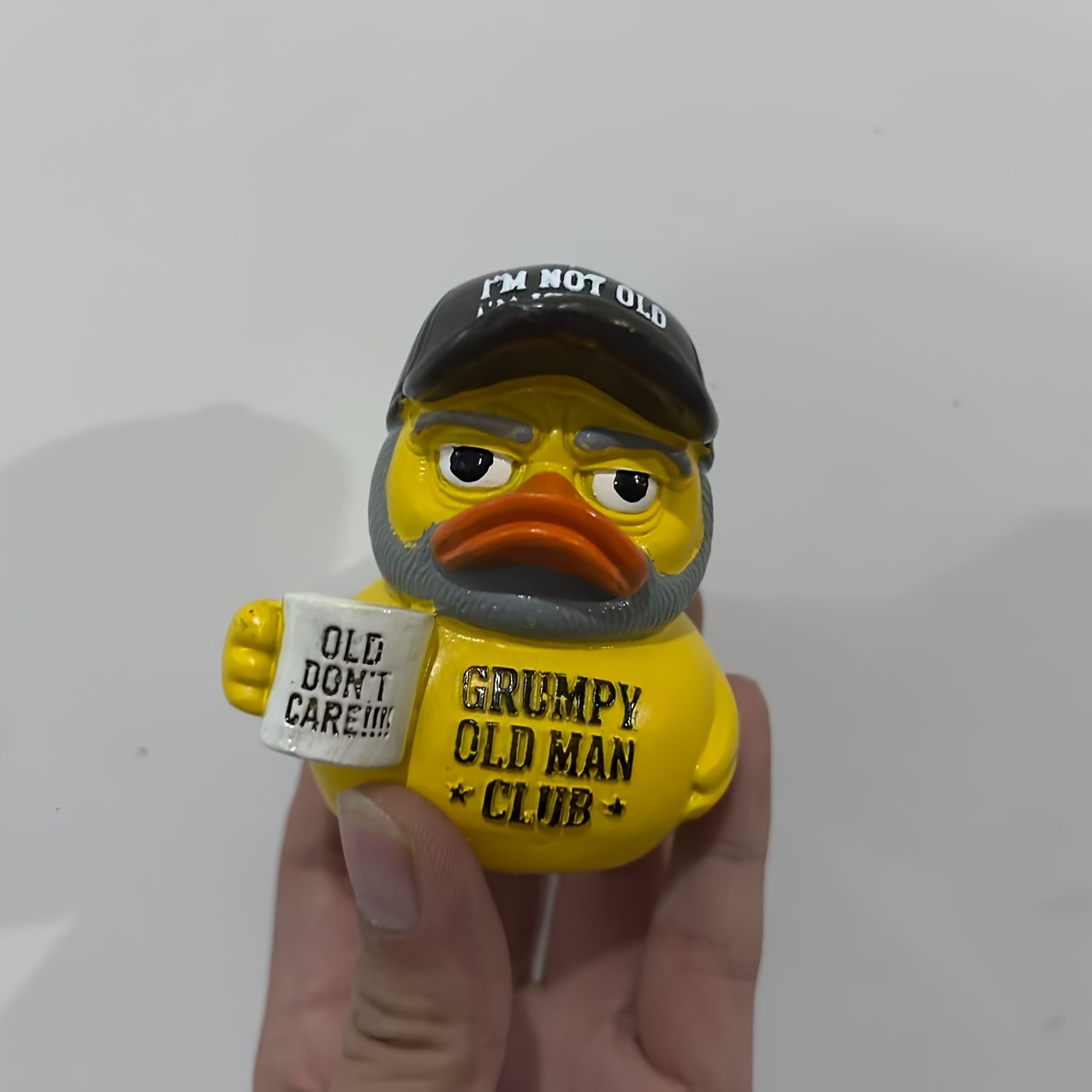 TEMU Old For Duck, I Am Not Old, I Am Humorous Duck Ornaments, For Man Does Not Humorous Resin Duck Desktop Decoration Office 's Nest, Statue Dad