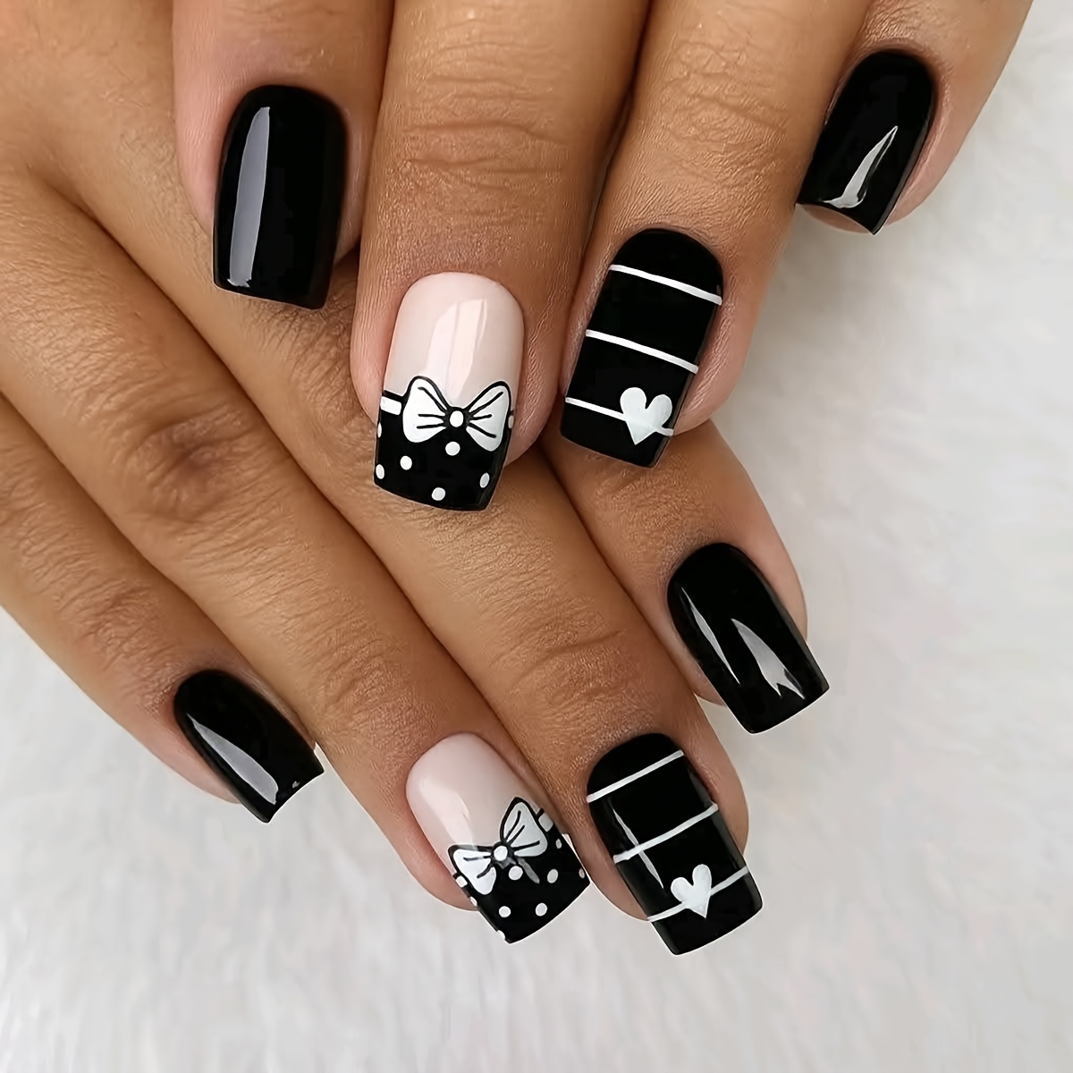 TEMU Juego completo de 24 uñas postizas cortas de forma cuadrada, con un estilo y para manicuras de inspiración europea y americana que desprenden un