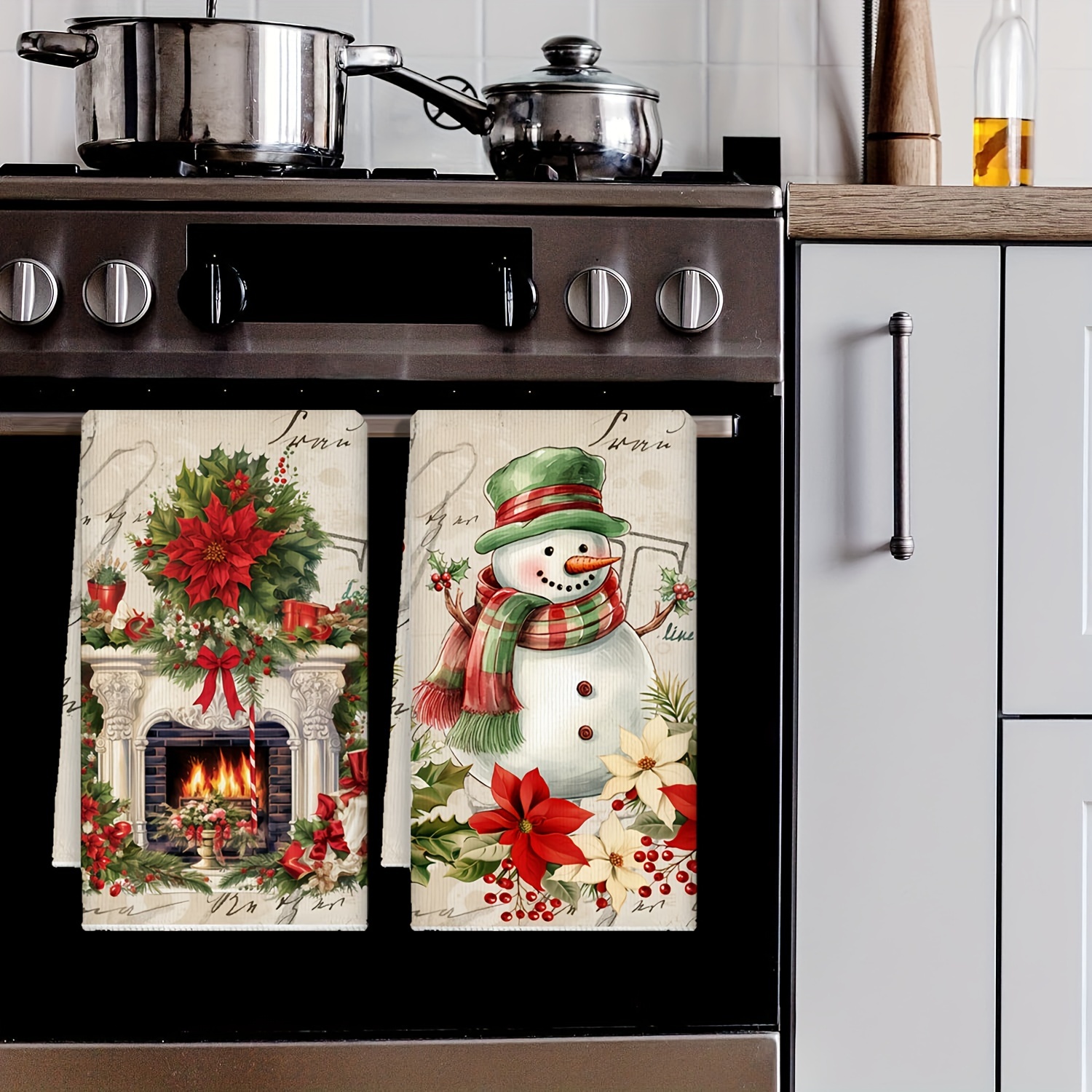 

A Set Of 2 Christmas Towels, Snowman, Fireplace Pattern Decoration, Towel, Tea Towel, Christmas Holiday Towel, Bathroom Christmas Decoration, 27.5*17.7in