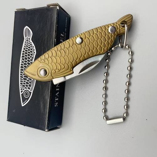 exquisite and creative fish shaped practical folding knife key pendant multi purpose mens gift type knife key chain daily multi purpose package outdoor adventure outing peeling and cutting mini knife key chain