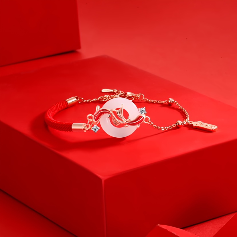 

Bracelet Charme Poisson Koi Élégant pour Femmes - avec Perles Blanches & Roses, Accents Dorés, Cadeau d'Anniversaire ou de Saint-Valentin , Bijoux Poisson Koi