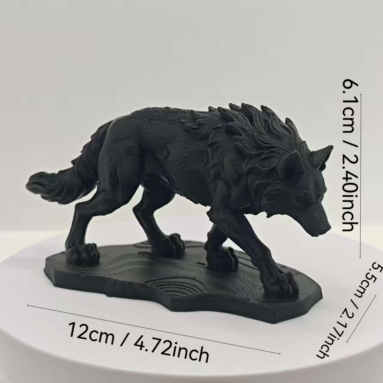 E-shop Black Wolf 3D-gedruckte Statue - Eine atemberaubende Skulptur furchtbaren Jägers, als Tischdekoration für Wölfe-Fans, im minimalistischen Stil