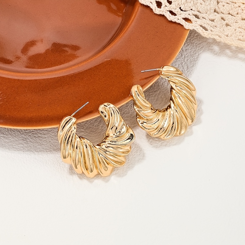 Women's Golden C-Shaped Hoop Earrings, Minimalist Style