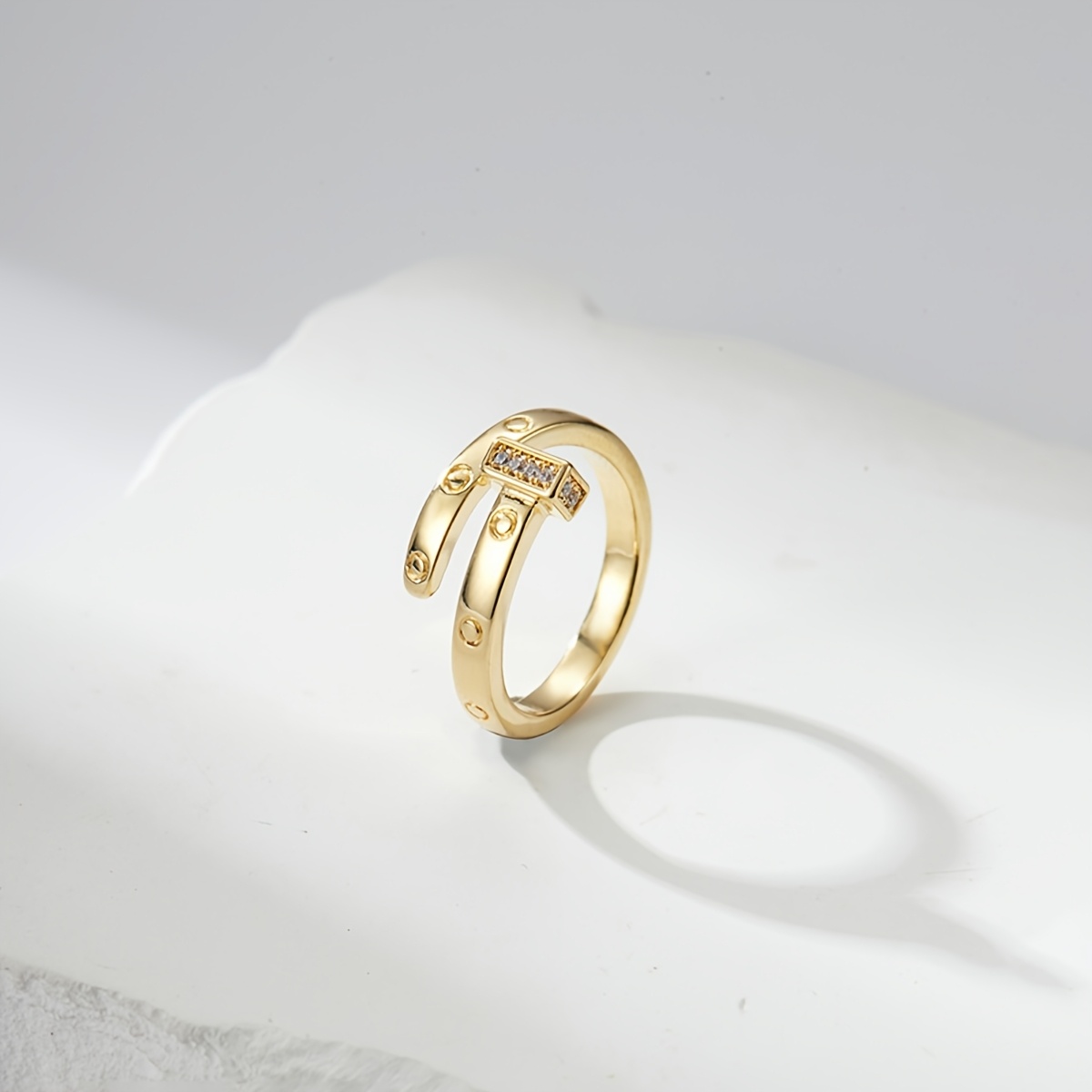 E-shop ., Europäische und amerikanische Mode - Kupferbeschlag Zirkonia, Exquisiter und einfach zu verstellender Unisex-Ring mit persönlicher Inschrift.
