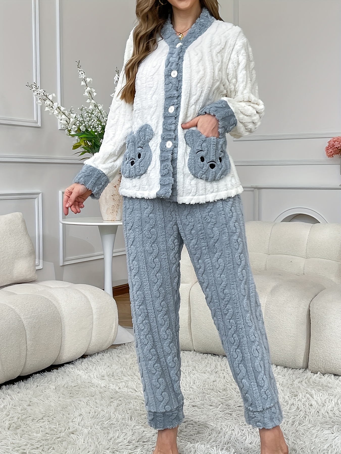 autumn and winter new womens long sleeve robe set with embroidered bear   warm and comfortable loose fit   wear Product details 9