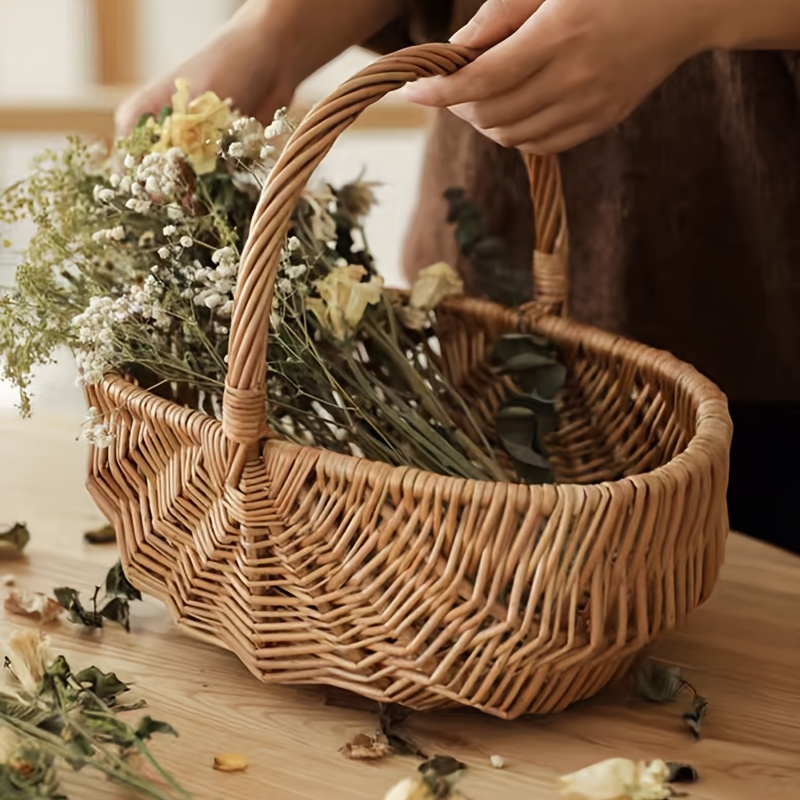 

Chic Apricot Woven Picnic Basket - Lightweight, Handmade Outdoor Storage For Fruits, Eggs & More