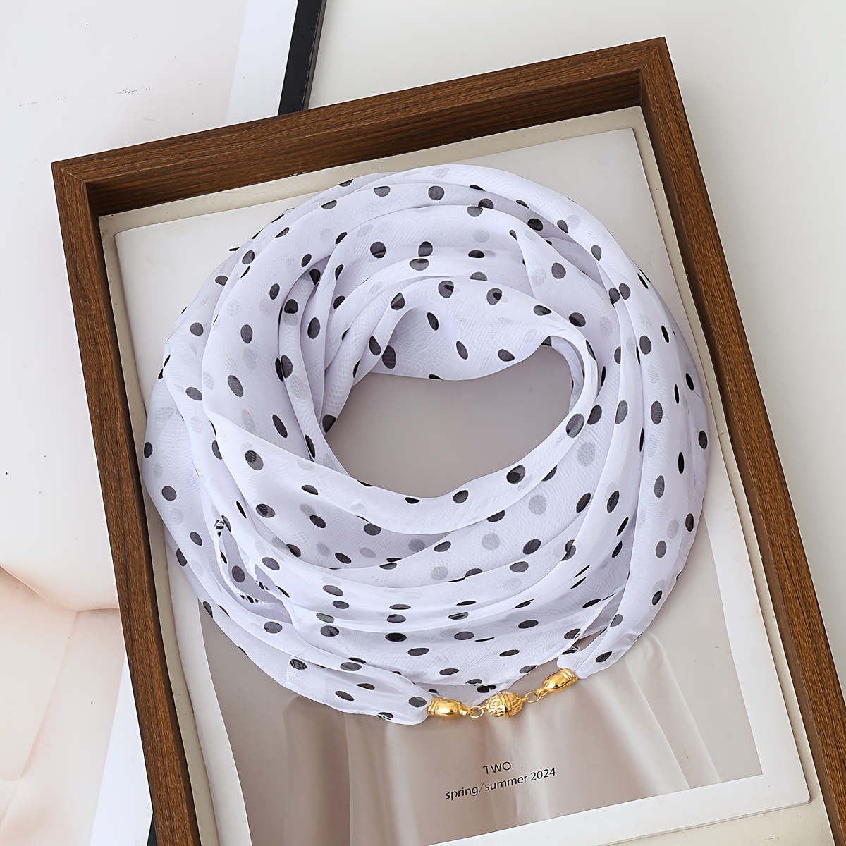 TEMU Lightweight And Breathable Polka-dot Printed Scarf With Magnetic Snap Closure, A Convenient And Stylish Neck Gaiter. 100% Polyester Fiber, A