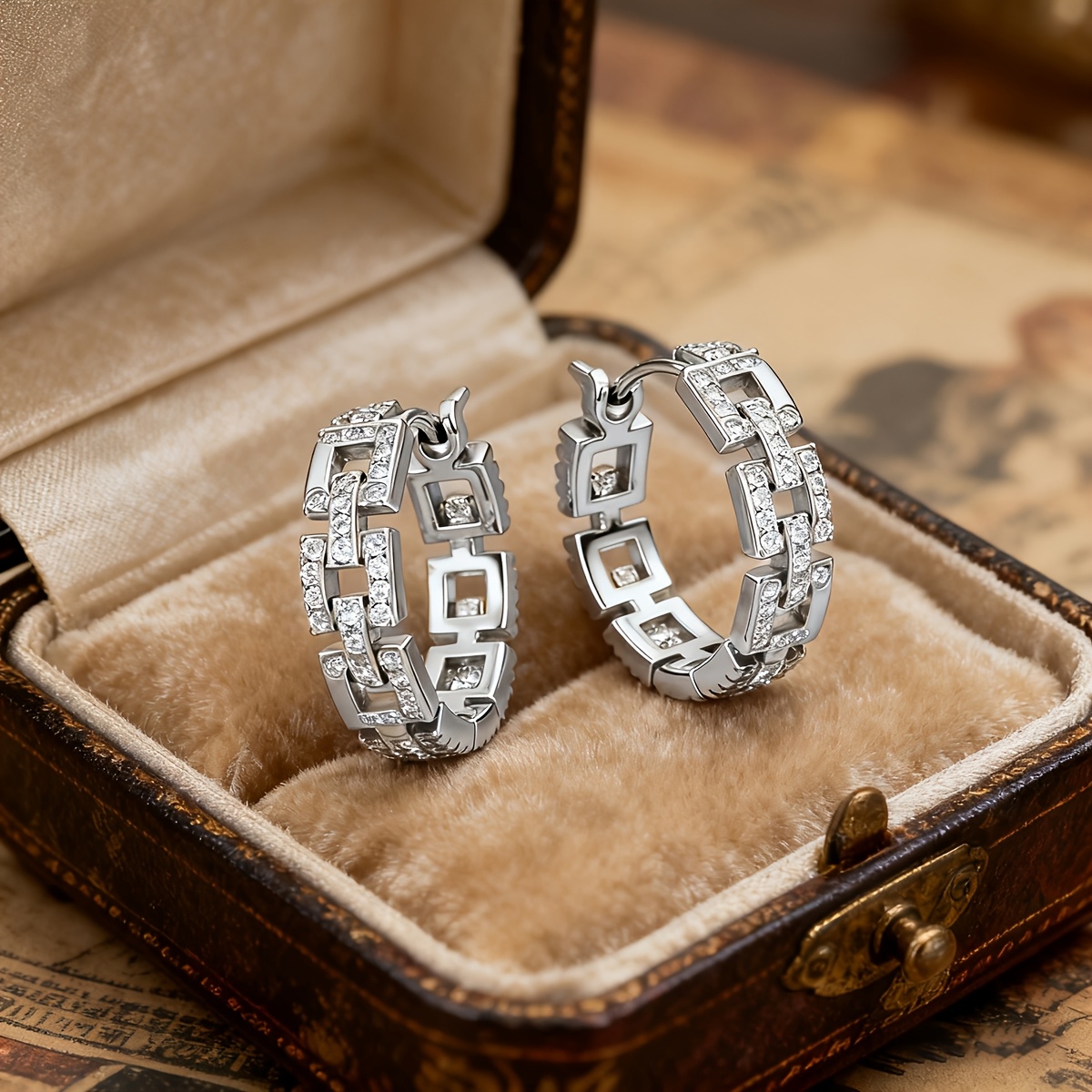 Women's Exquisite Circle Chain Stud Earrings, Elegant Design