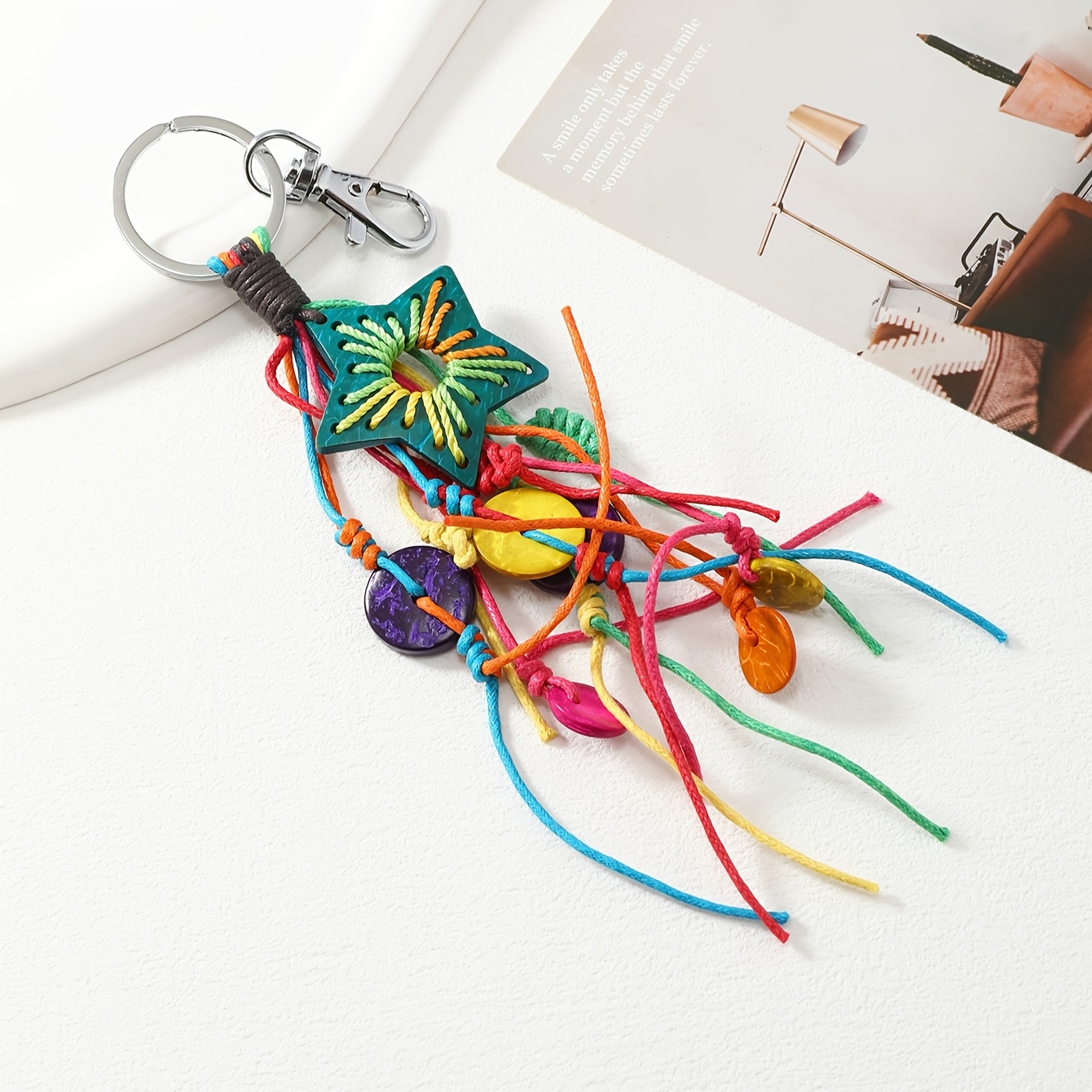 2024 Creative Handmade Woven Natural Coconut Shell Combined With Thick Rope Star Pattern Keychain, Easy And Versatile