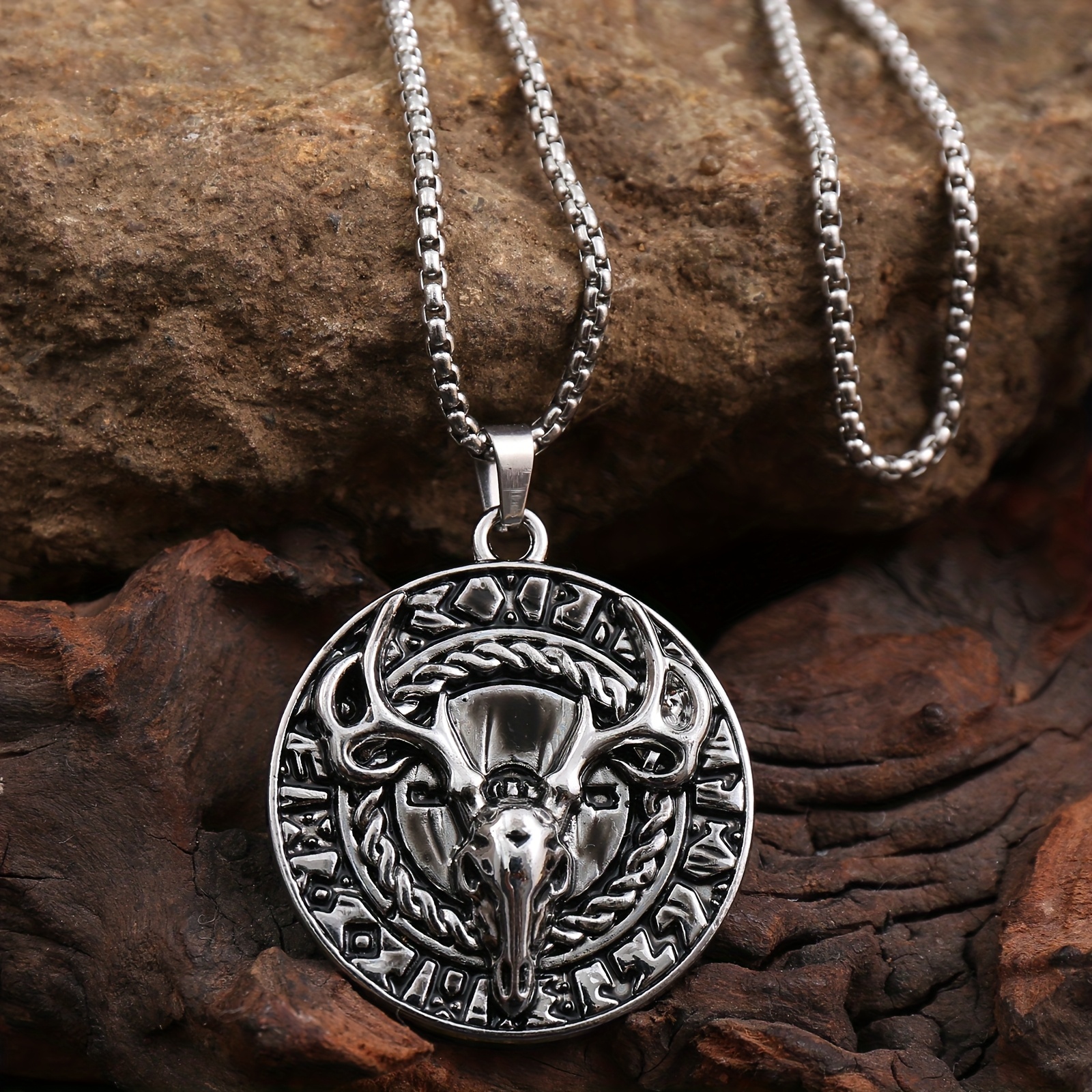 E-shop Herren Halskette mit Hirschkopf-Anhänger, Trendiges Accessoire für Formelle Anlässe, Hochwertiges Design