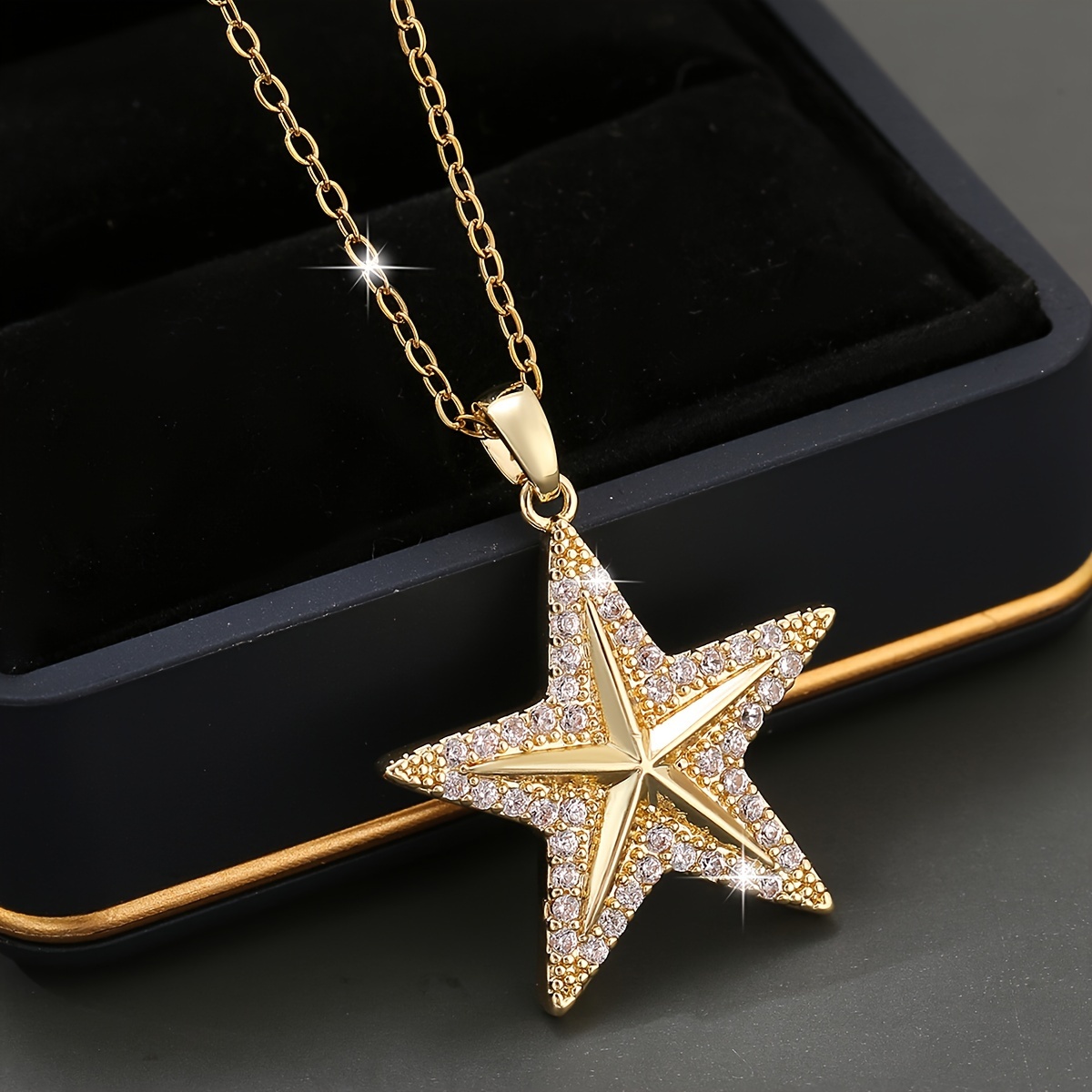 Image of 1pc Of Luxurious Temperament Copper Inlaid Synthetic Zirconia Five-pointed Star Pendant Necklace Sweet And Star Women's Clavicle Chain Birthday Dating Gift