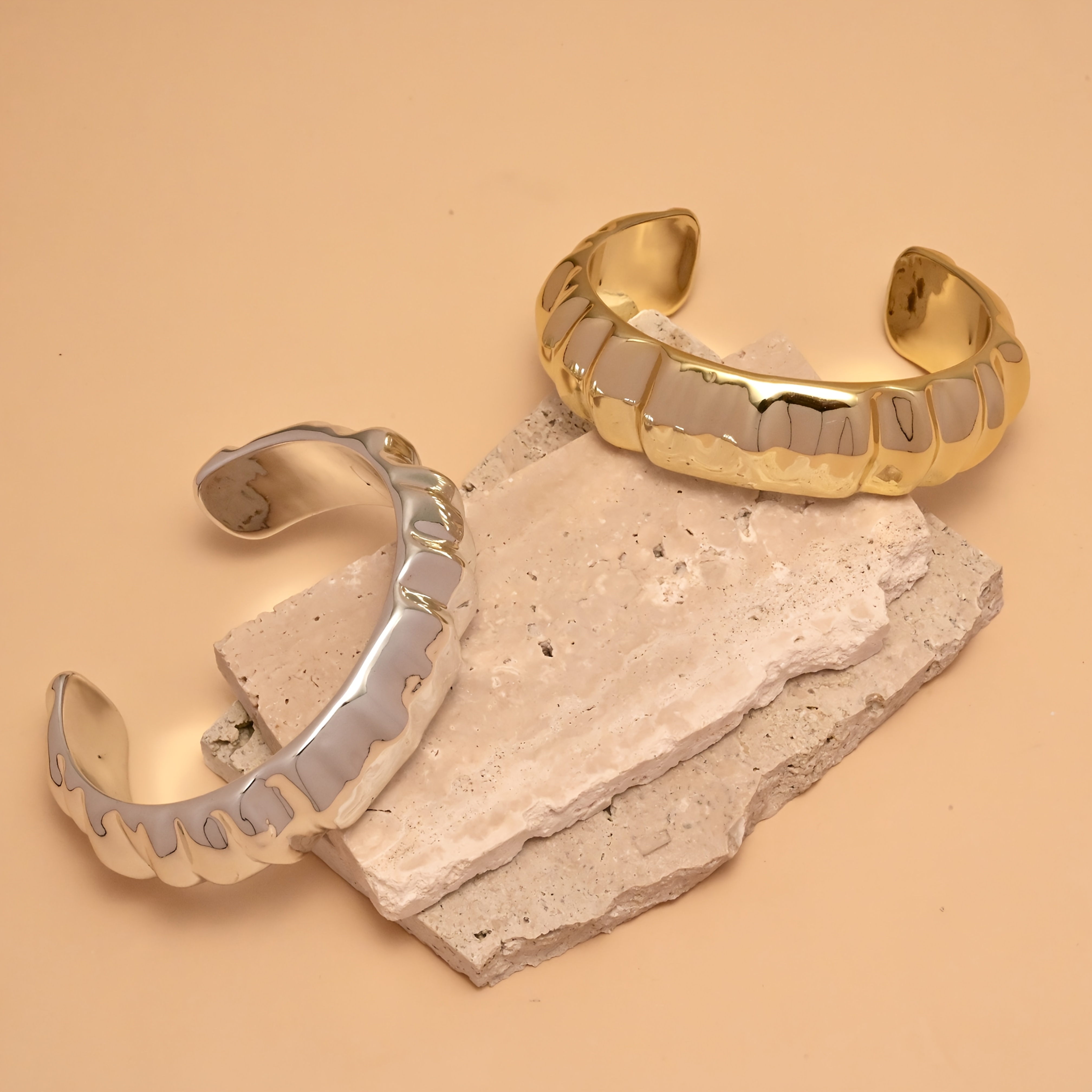 2pcs Classic and Versatile Bracelet Set