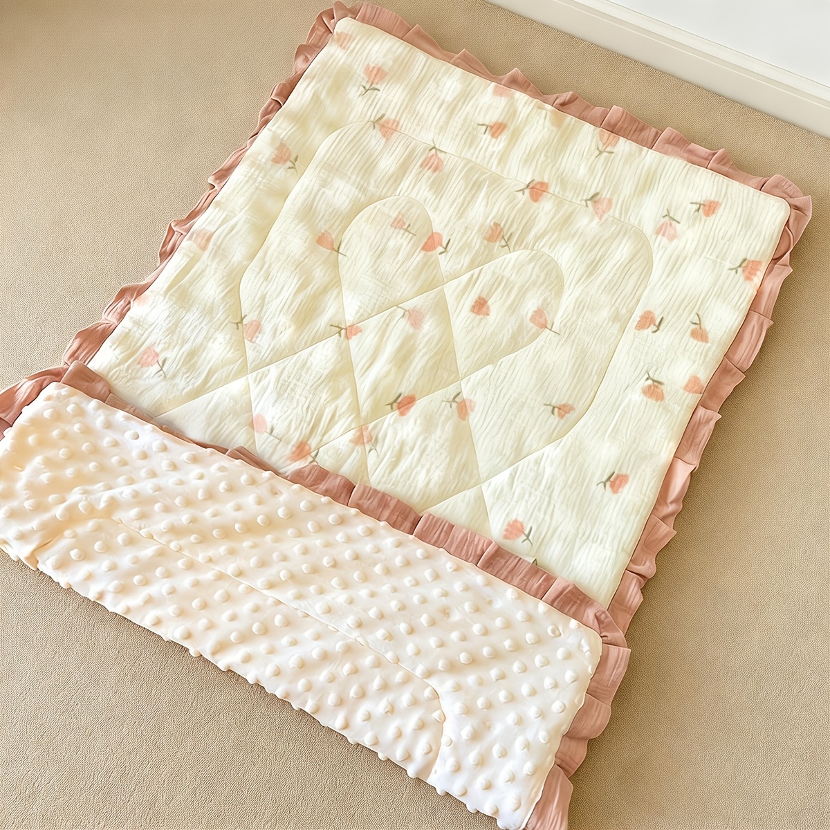 Children's Cartoon Print Ruffled Quilt, Soft and Comfortable