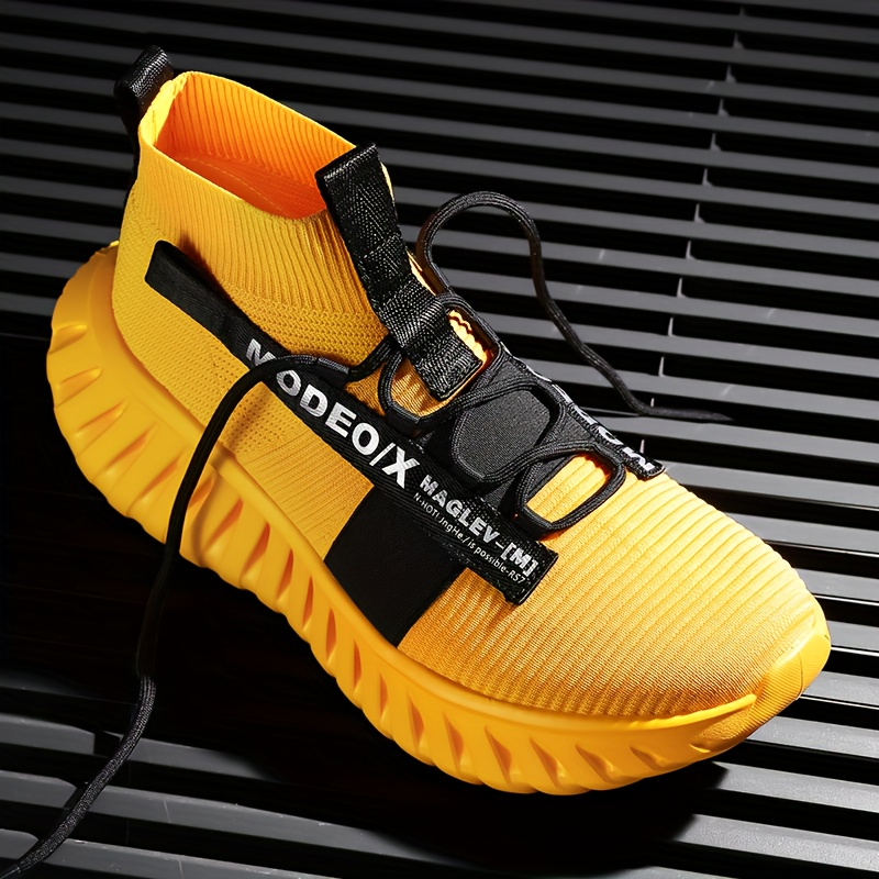 Men's Fashion Mid-Top Shoes, Men's Casual Sneakers, Breathable Mesh, Lightweight and Shock-Absorbing, Wide Elastic Band Design for a Snug Fit