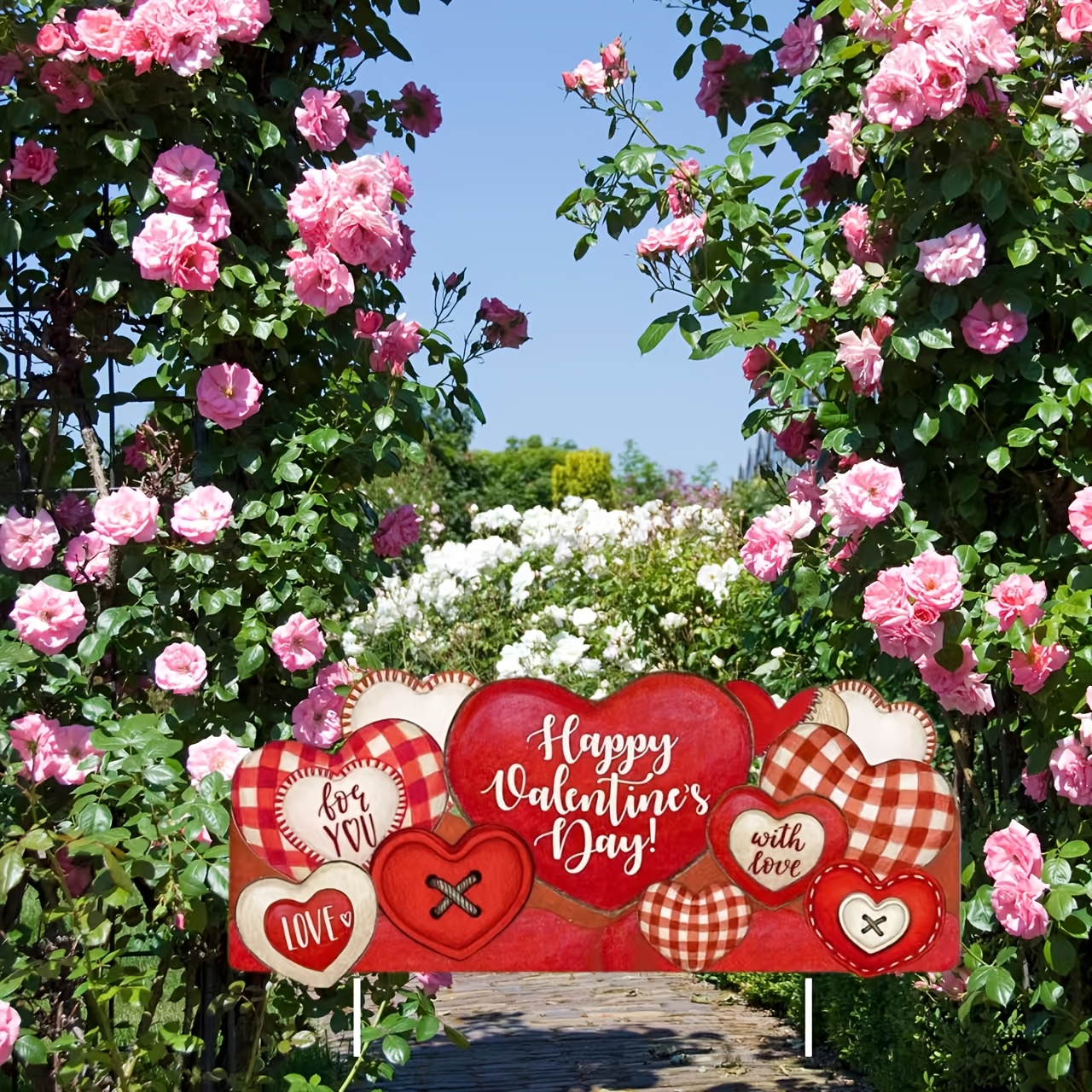 

1pc Valentine's Day Heart-shaped Garden Sign, Plastic Outdoor Lawn Decoration, Stake-mounted Yard Sign For Home, Pathway, Wedding, Anniversary Party - No Electricity Needed, Featherless