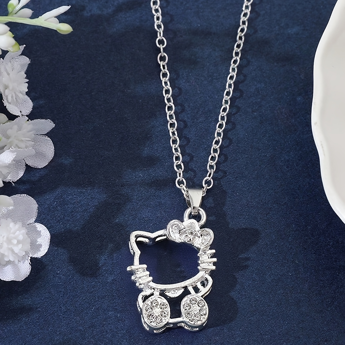 1pc Fashion Cute Hollow Necklace, Suitable For Daily Wear, Gift For
