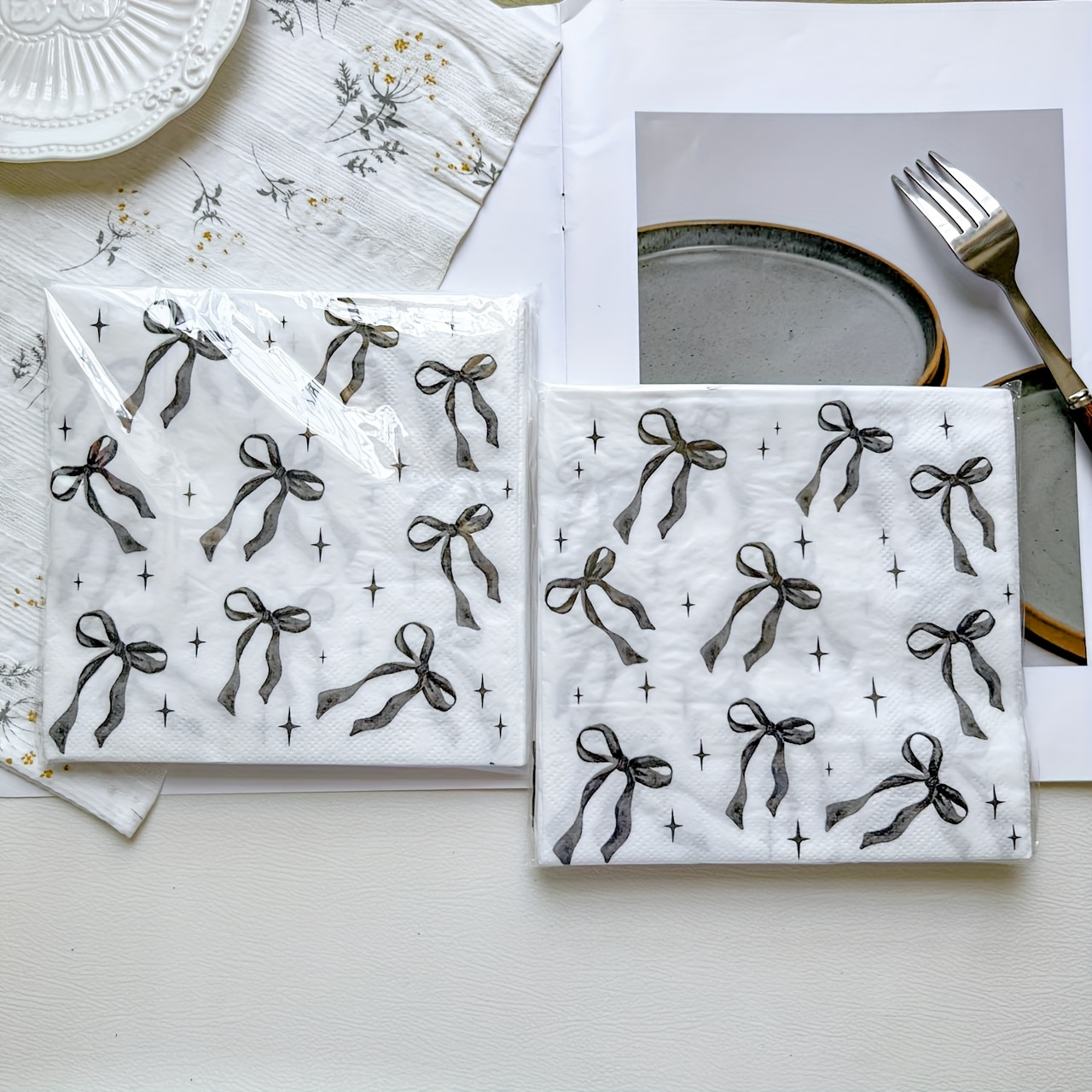 40pcs, Black Small Bow Printed Patterns, Wood Double Layer Disposable Tissue Paper, Suitable For Birthday Party Party, Etc.