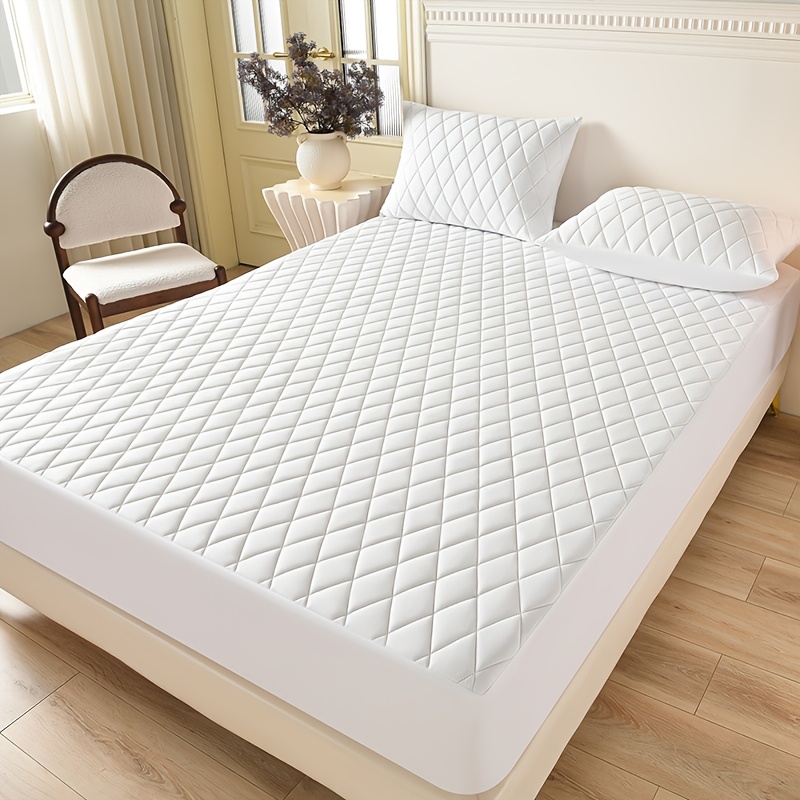 1pc luxurious ultra soft and comfortable fitted sheet thickened mattress protector with quilted padding layered fitted sheet pillowcases not included all in one bedding mattress cover ideal for bedrooms hotels guest rooms Product details 11