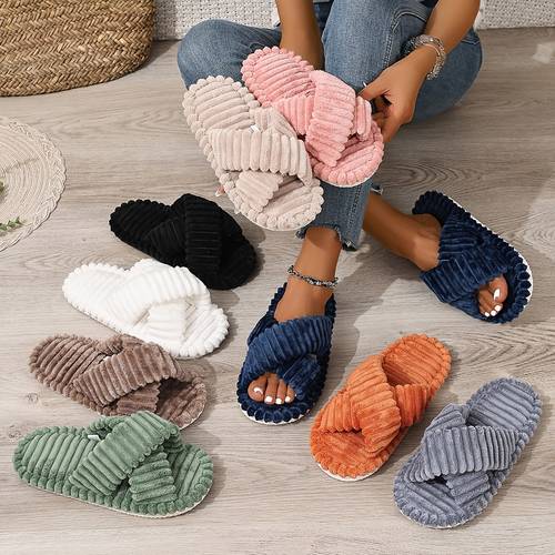 photo de l'article pantoufles dintérieur en flanelle, tendance et très confortables, parfaites , pantoufles décontractées, pour une utilisation intérieure/extérieure, chaudes et confortables, unisexes, toutes , disponibles en plusieurs couleurs, pantoufles dintérieur pour femmes, chaussures dintérieur, maison, chaussures pour femmes