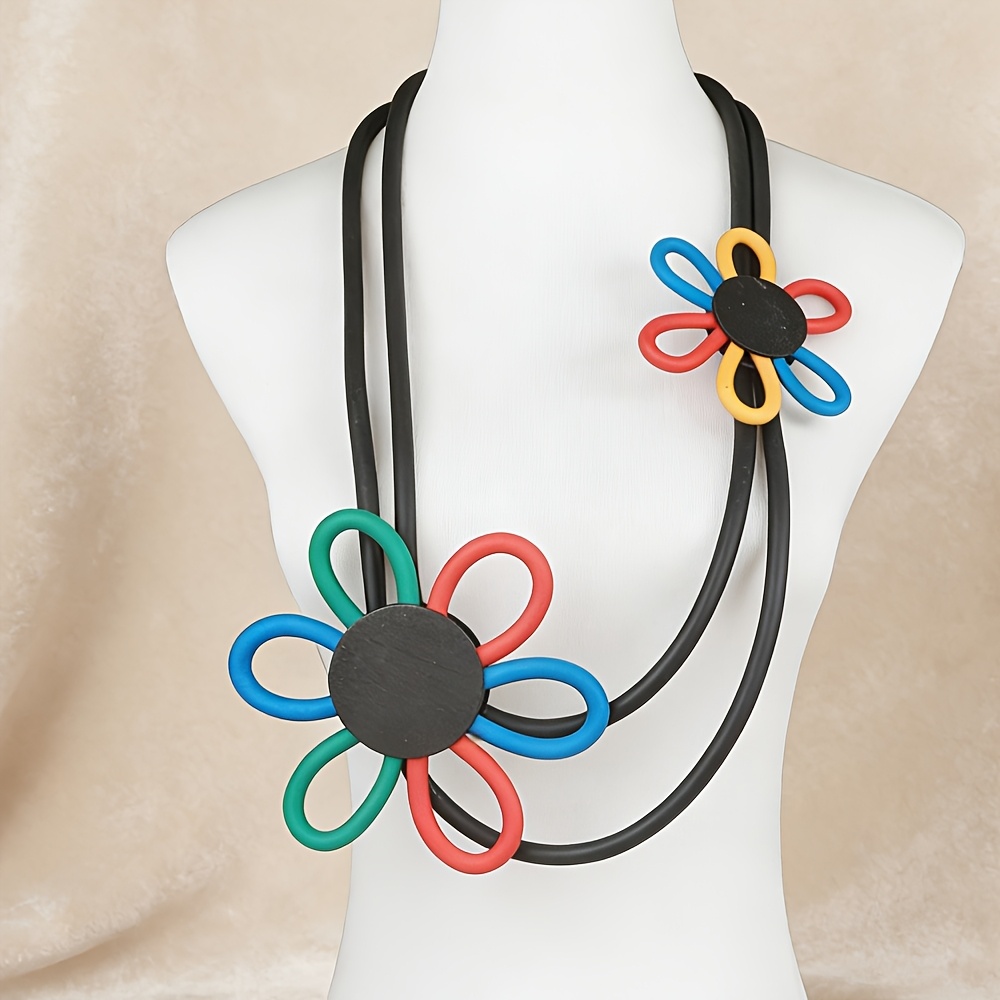 Women's Cute Small Flower Shape Pendant Necklace, Casual Jewelry