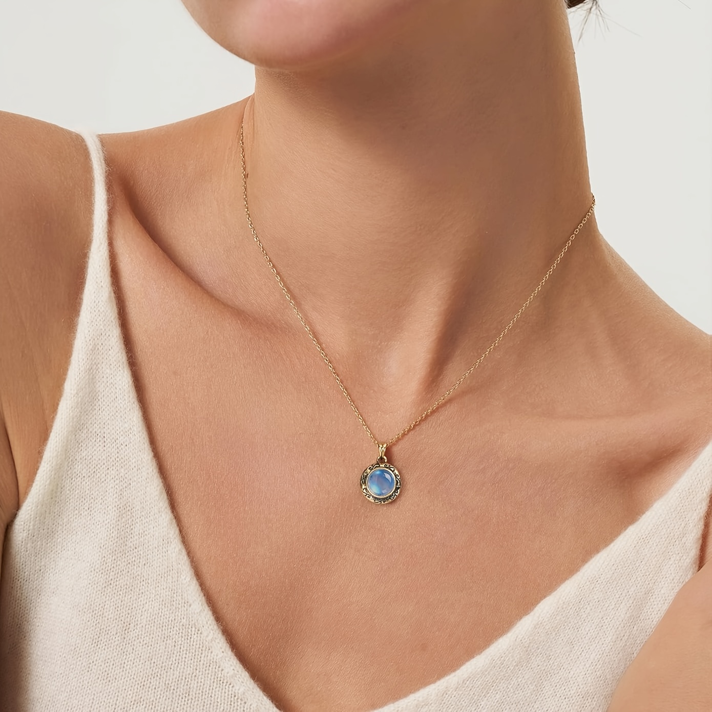 Women's Black Textured Design Necklace with Moonstone Inlay