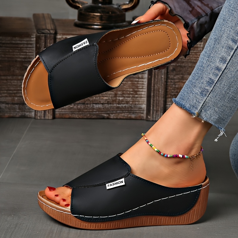Women's Light Blue Slippers Sandals - Comfortable Arch Support, Breathable Open Toe Design, Soft Rubber Sole, Casual Mid-Heel Slip-On Shoes, Suitable for Casual Outfits, Synthetic Cover Fabric