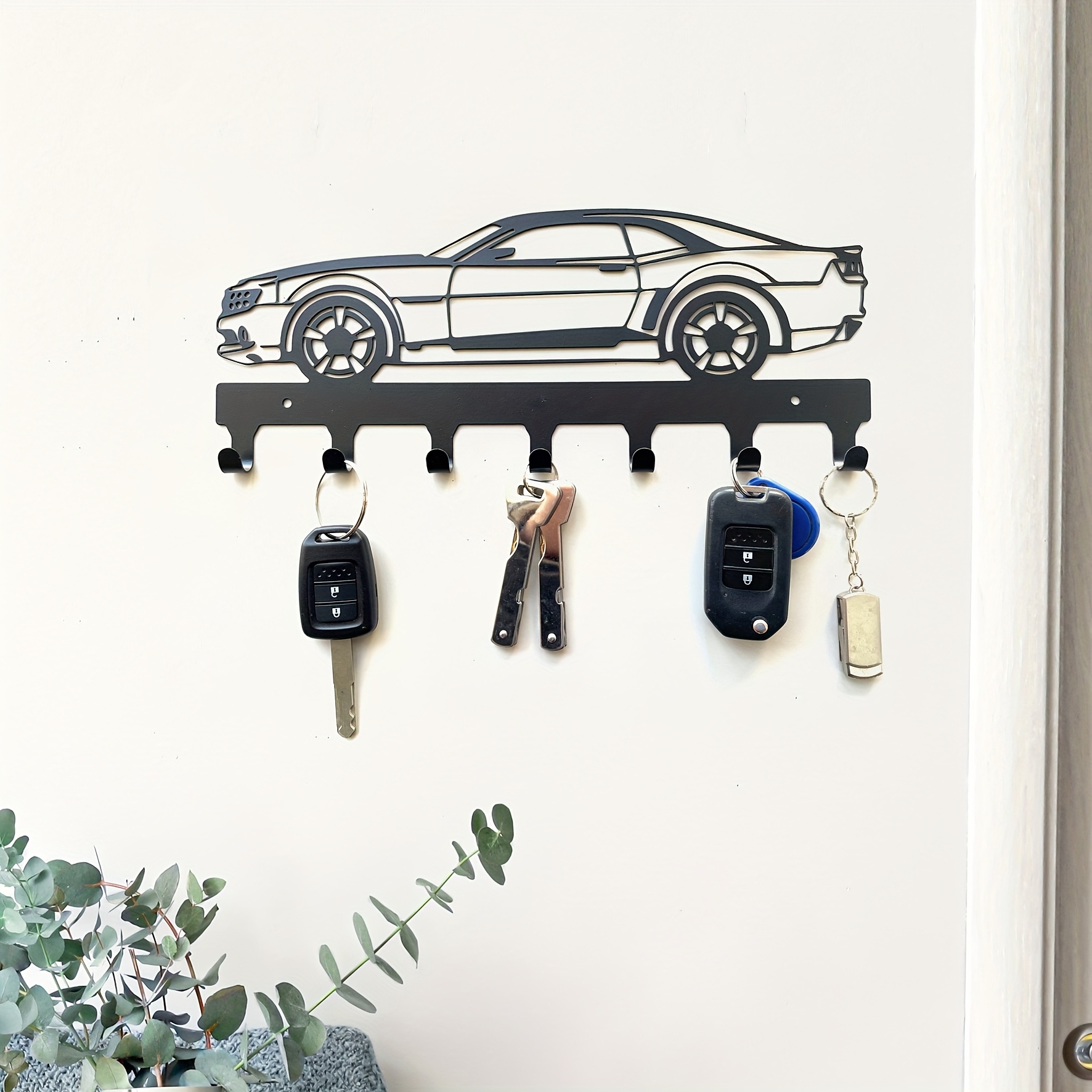 

1pc Artistic Metal Key Holder Wall Hook - Decorative Accessories, Easy-to-install, Powder-coated , Car Keychain, Contemporary Style