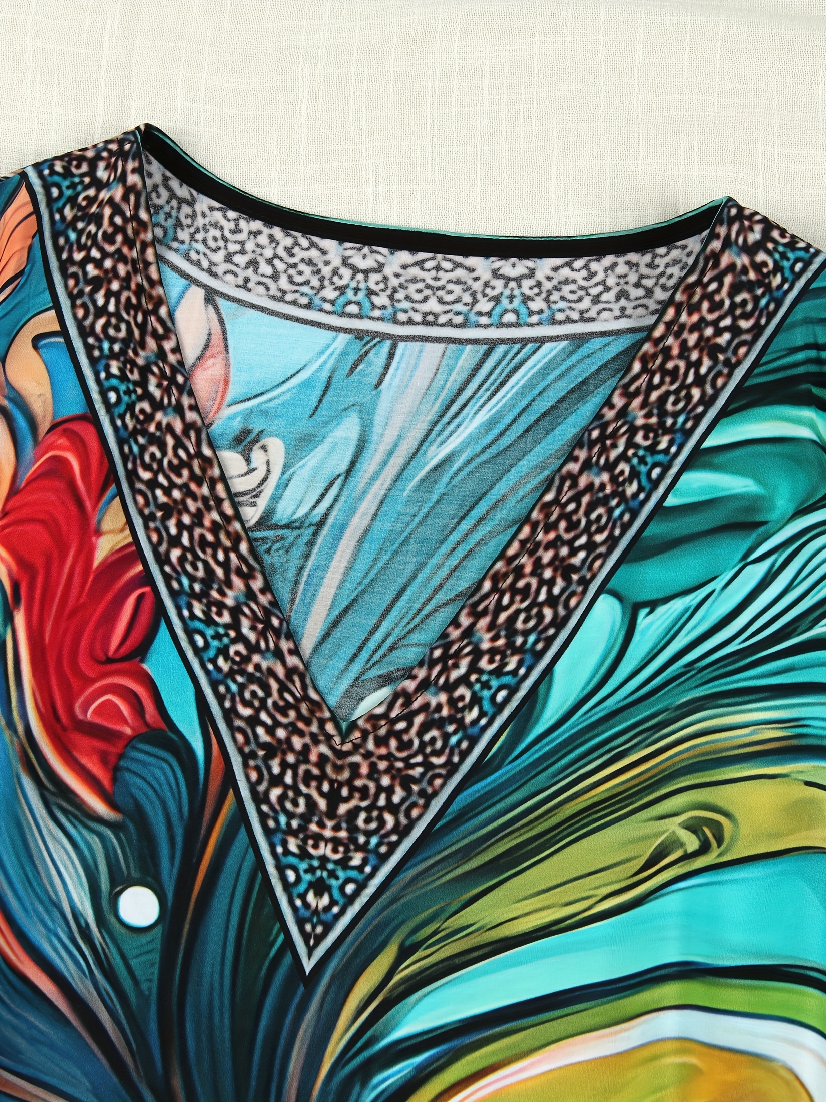 Robe Kaftan Grande Taille à Encolure en V - Imprimé Floral Multicolore Éclatant, Robe Longue Ample pour Femme, Idéale pour la Plage et Sorties Estivales Décontractées, Pareo de Plage | Robe à Imprimé Vif | Tissu Fluide, Robes de Plage