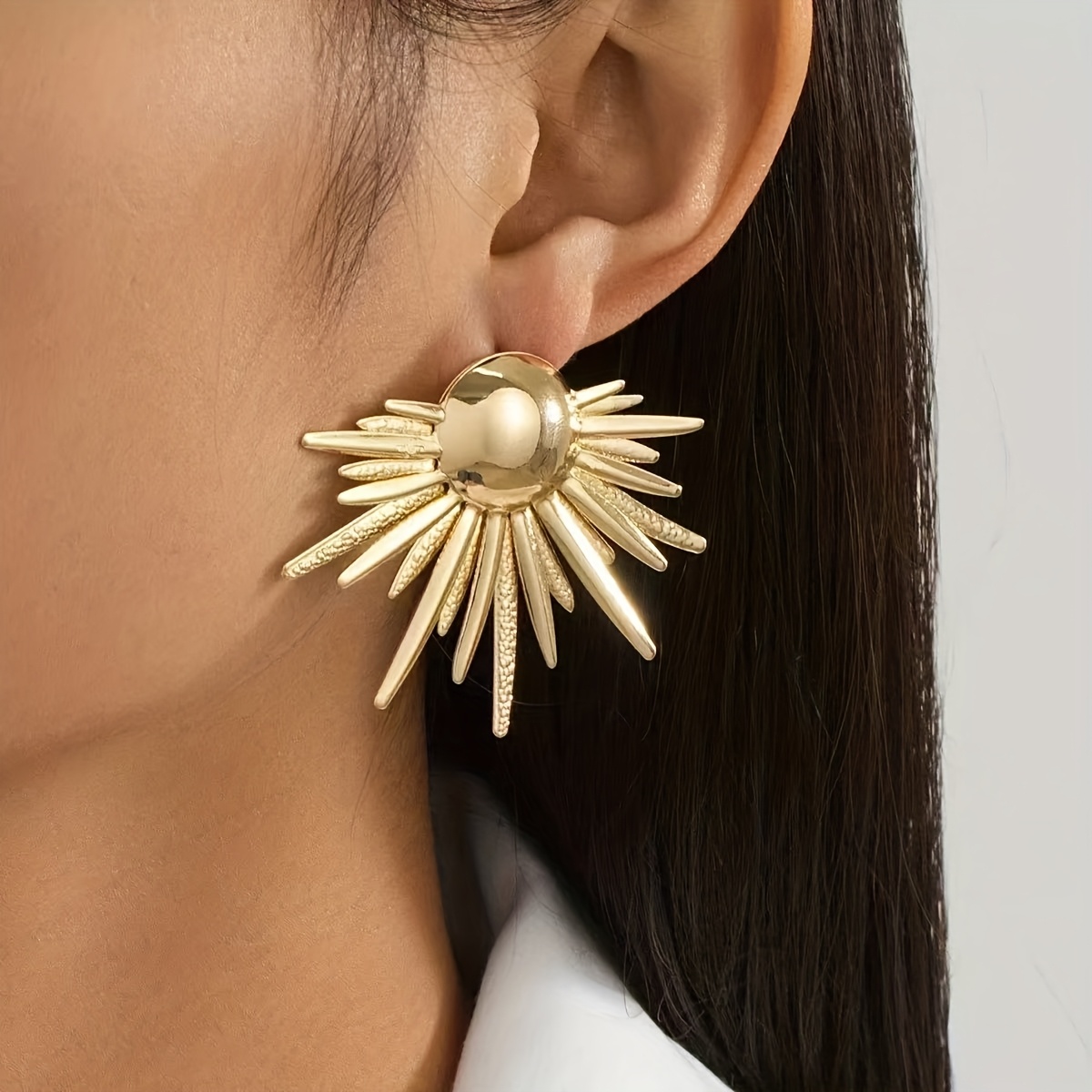 Women's Golden Sunlight Rays Stud Earrings, Radiating Lines