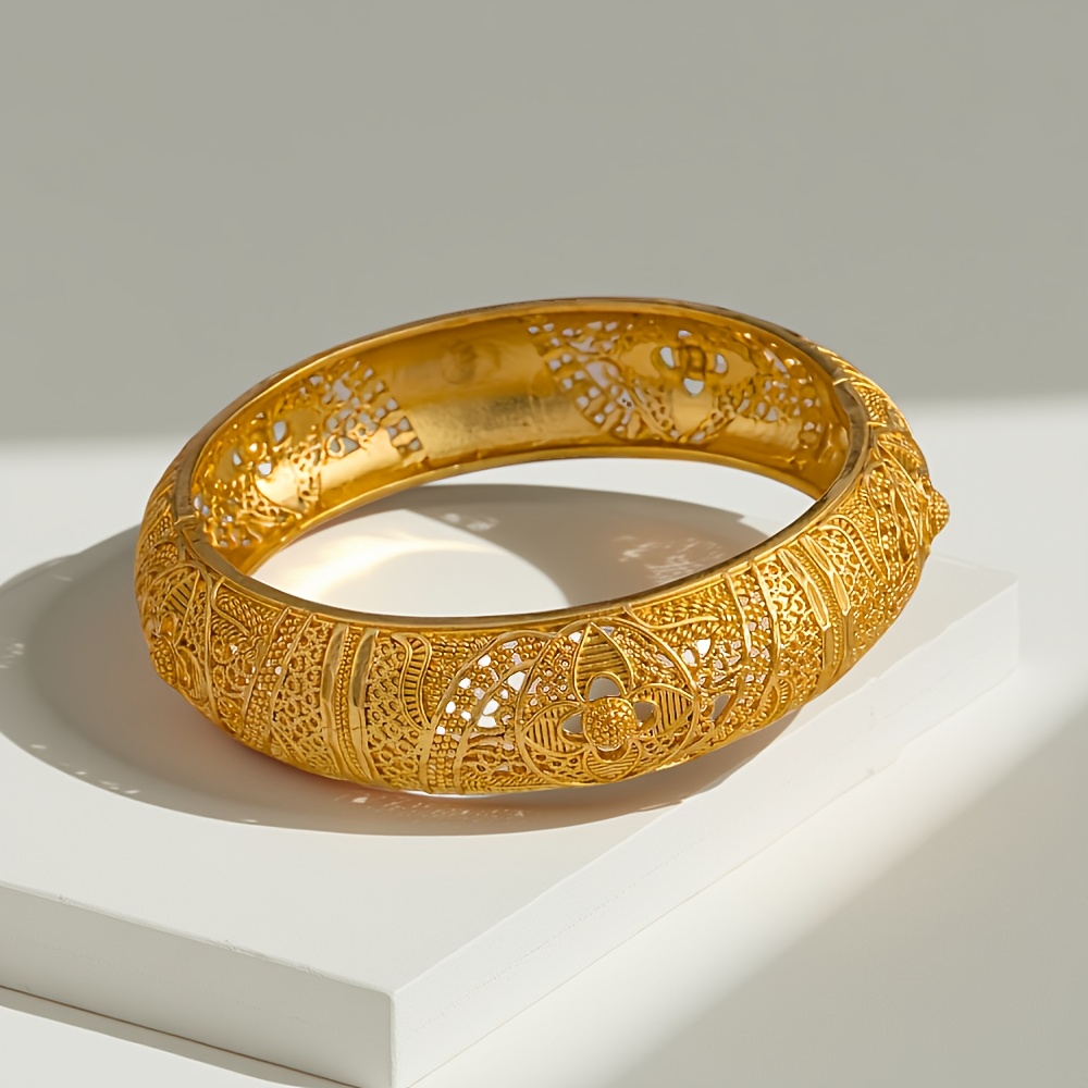 2pcs Golden Plated Openwork Bracelets Classic Comfortable Style
