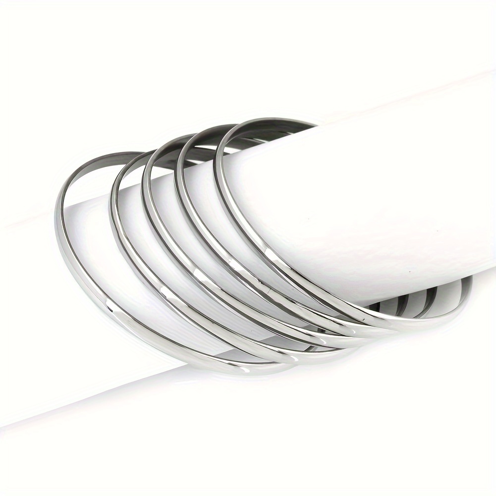 TEMU Lot de 5 bracelets à breloques tendance pour femme, bracelets rigides en acier inoxydable, accessoires de soirée simples