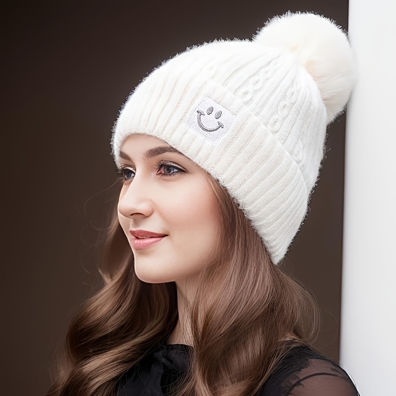 

1pc Cozy Face Knit Beanie - 100% Polyester Stretchy Winter Hat For Women, No-brim Cap With , Machine Washable, Suitable For New Year's Celebrations