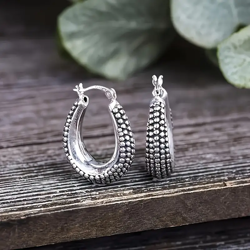 a pair of hoop earrings fashion simple 925 silver festival hoop earrings fashionable womens earrings girlfriend mothers day birthday gifts for daily party gifts free exquisite gift box Product details 4