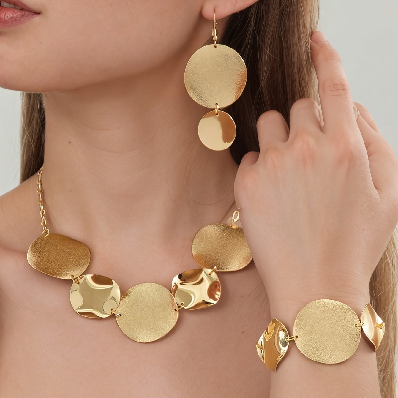 TEMU Parure de Bijoux en Métal Doré pour Femme : Collier, Bracelet & Boucles d'Oreilles - Élégance et Luxe Haut de Gamme