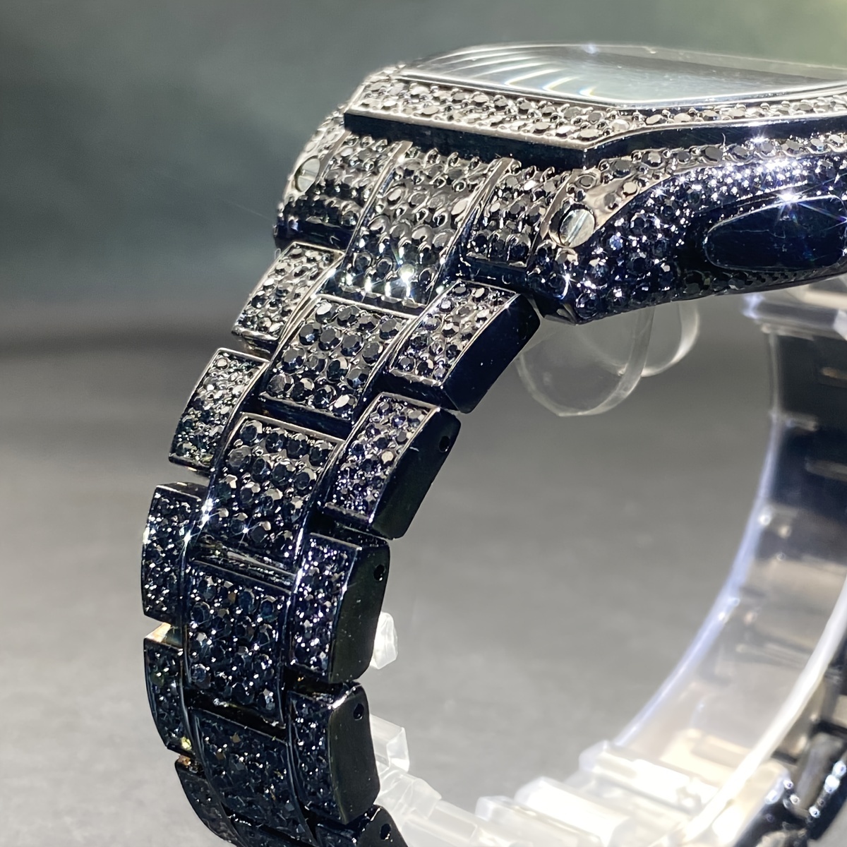 Reloj de cuarzo para hombre MISSFOX con diamantes de imitación, cronómetro estilo fiesta con caja y correa de aleación de zinc no impermeable, esfera electrónica en forma de barril, reloj deportivo de hip hop con pantalla de puntero