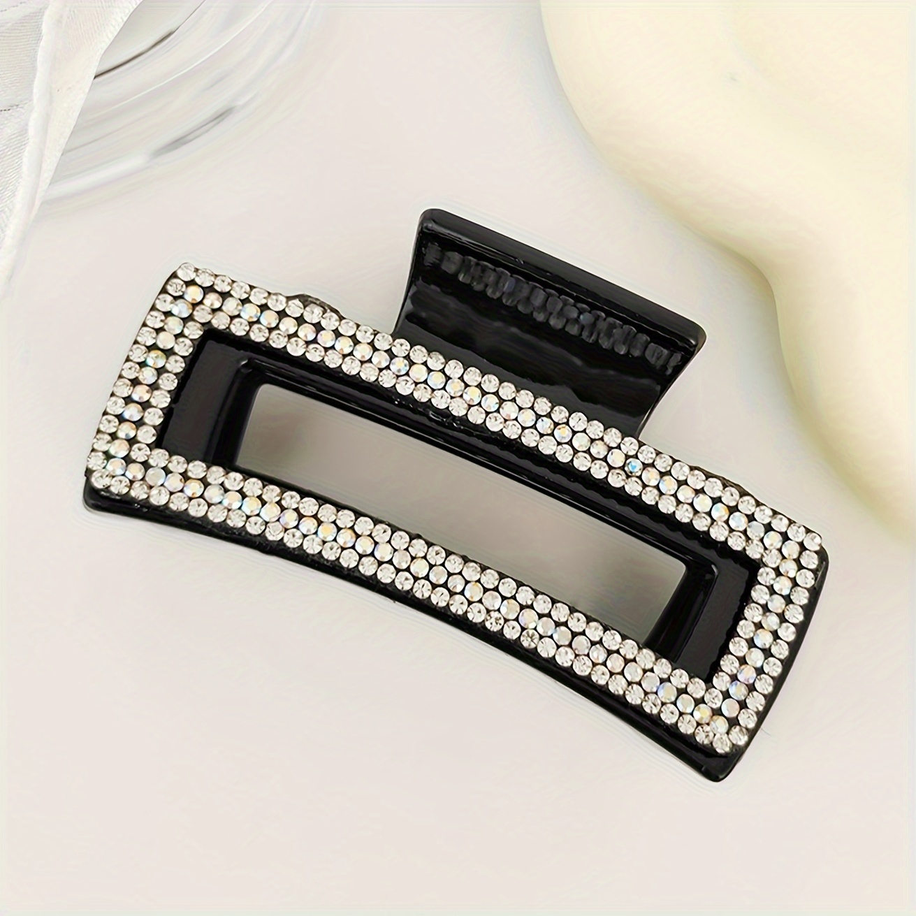 TEMU 1pc Hollow Out Hair Claw Clip Large Non Slip Hair Grab Clip Accessories For Women And Daily Uses