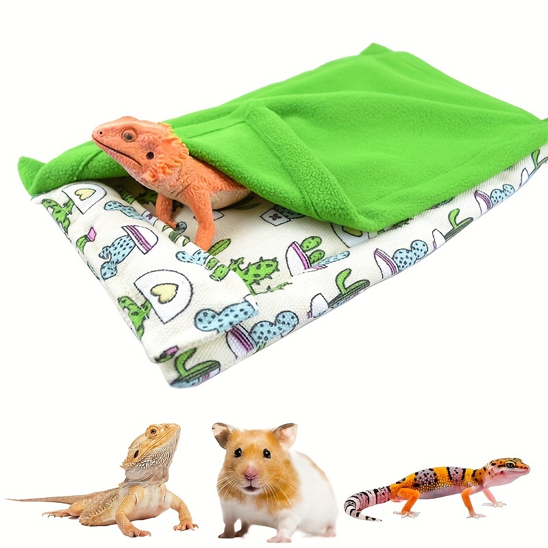 Sleeping Bag Set for Reptiles, Including a Pillow And Blanket, Designed for Bearded Dragons And Suitable for Guinea Pigs, Rats, And Hamsters - Image 2