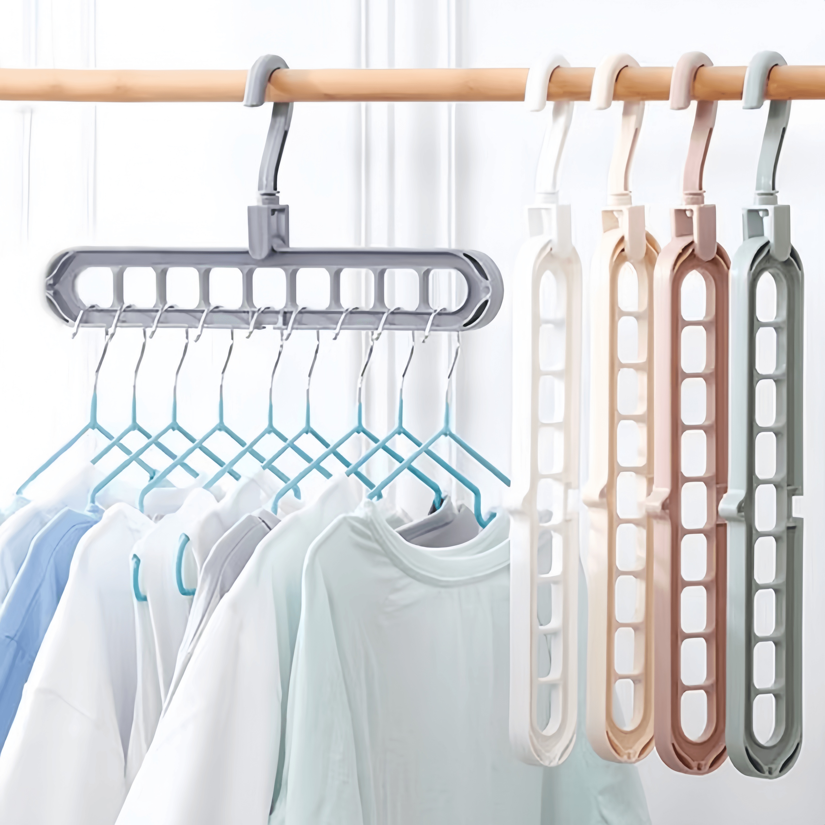 

4pcs 9--saving Hangers, Multifunctional 360-degree Rotating Standard Plastic Hangers For Closet Storage And Organization, Suitable For Clothing Stores Use, Random Colors