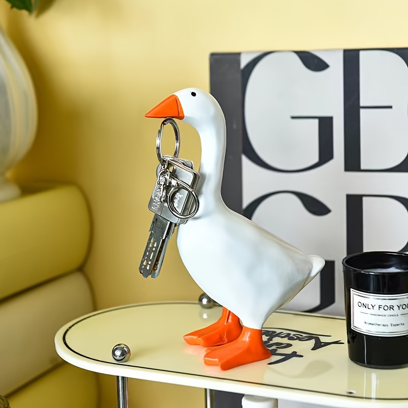 

Charming Magnetic Goose Key Holder - Resin Duck Sculpture For Desk & Home Decor, Perfect Housewarming Gift Or Office Accessory