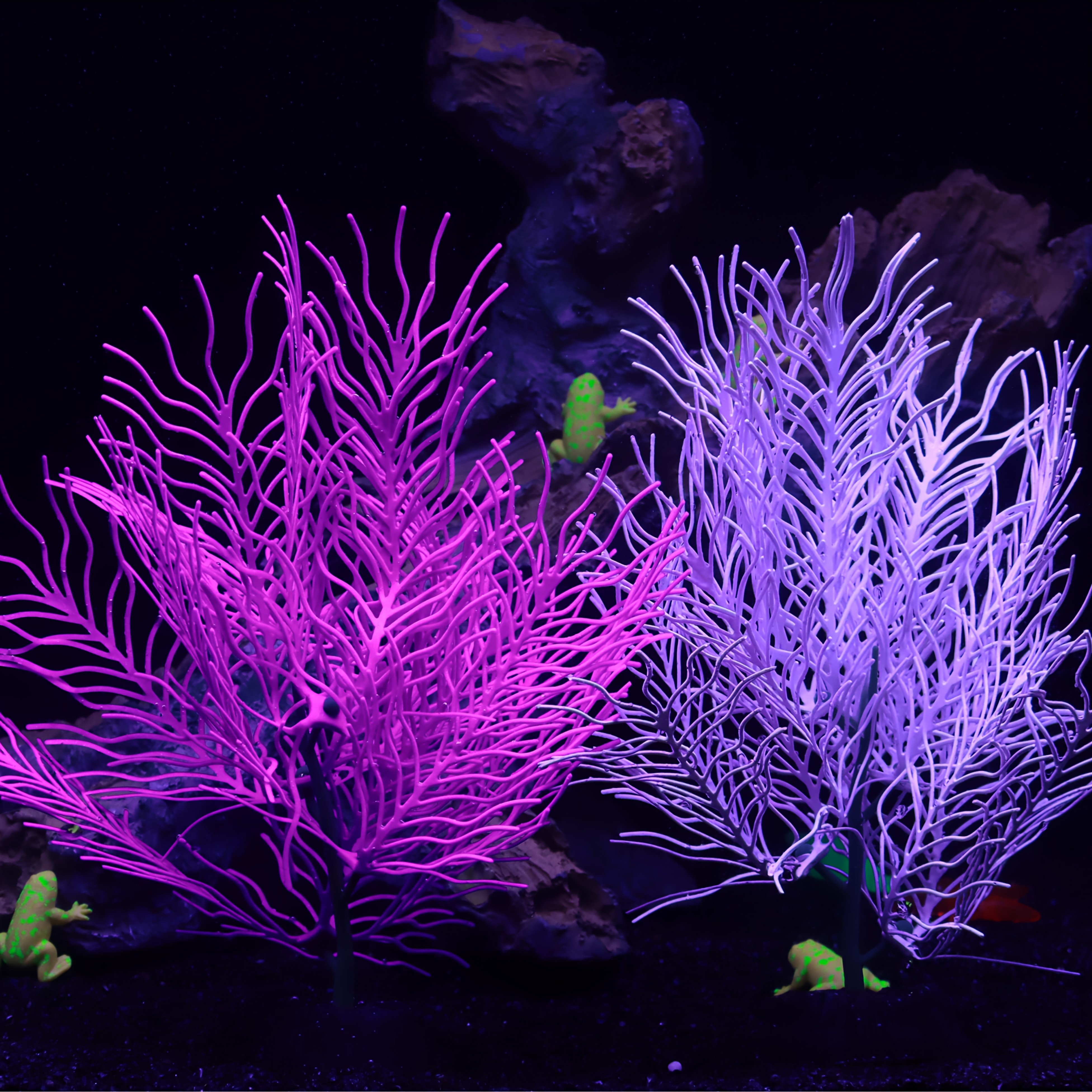 

1pc Silicone Aquatic Plant Ornament For Fish , Lifelike Underwater Landscaping, Coral Aquarium Decoration, Suitable For Fish