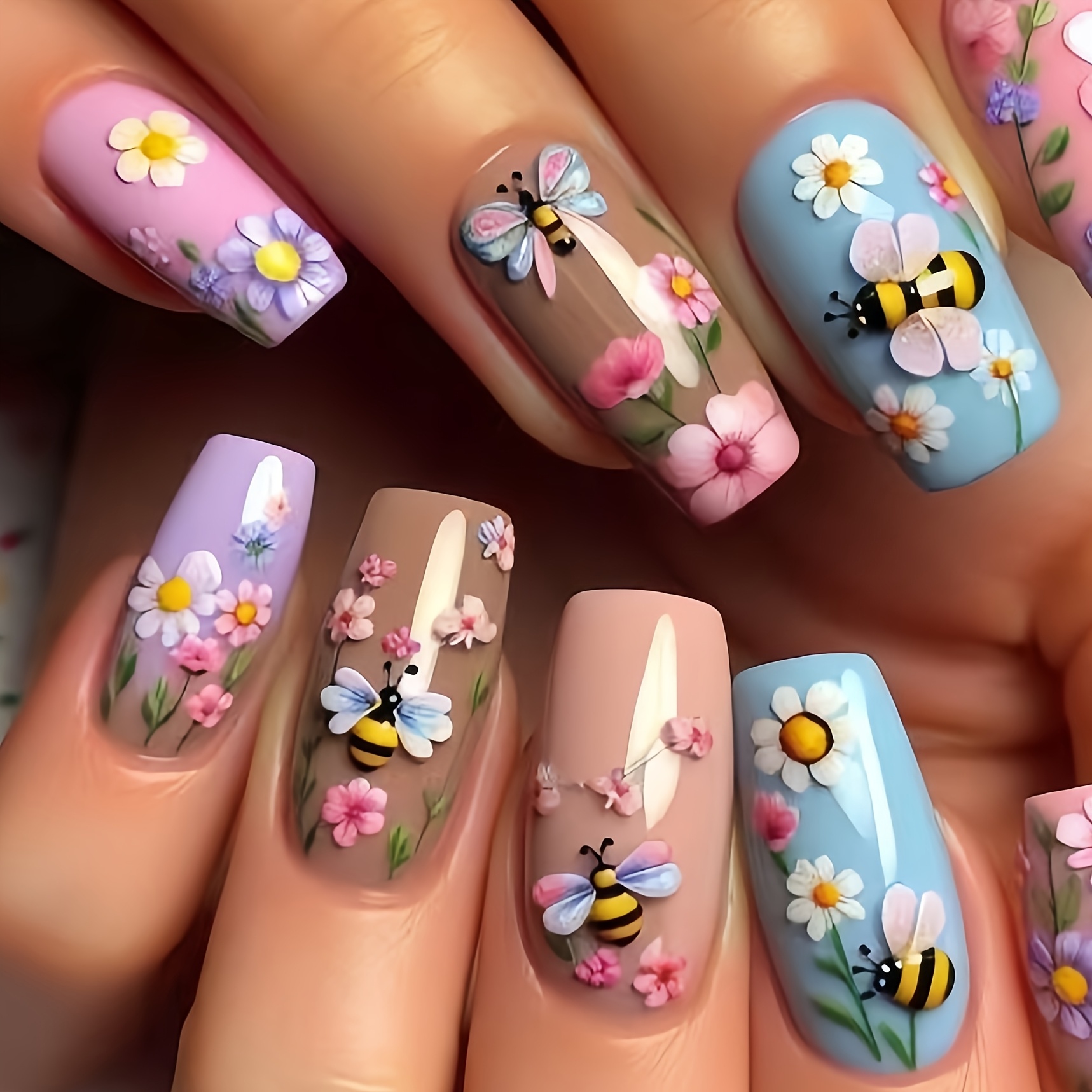 

Floral Bee Nail Art Set, Mixed Color , Square Shape Medium Length Press-on Nails With Flower Patterns