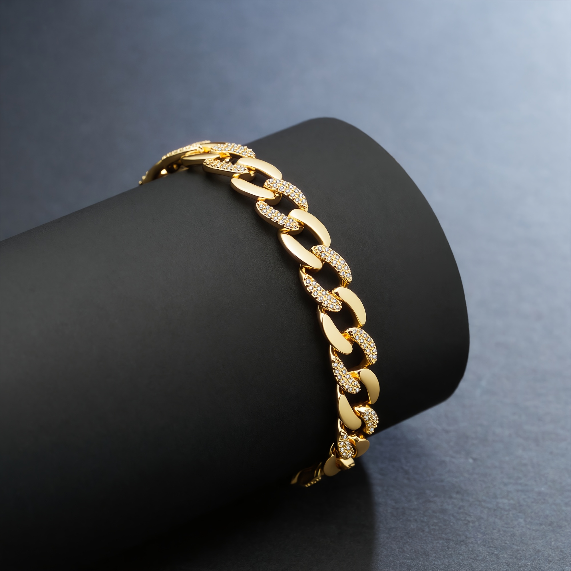 Light Luxury Elegant Figaro Cuban Chain Bracelet, Unisex Gift