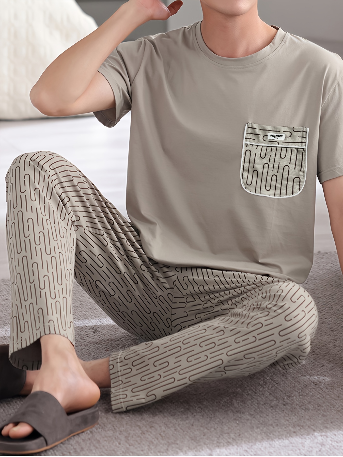 Men'S Lightweight Three-Piece Loungewear Set for Spring And Summer, Featuring Short Sleeves And Long Pants Or Shorts.
