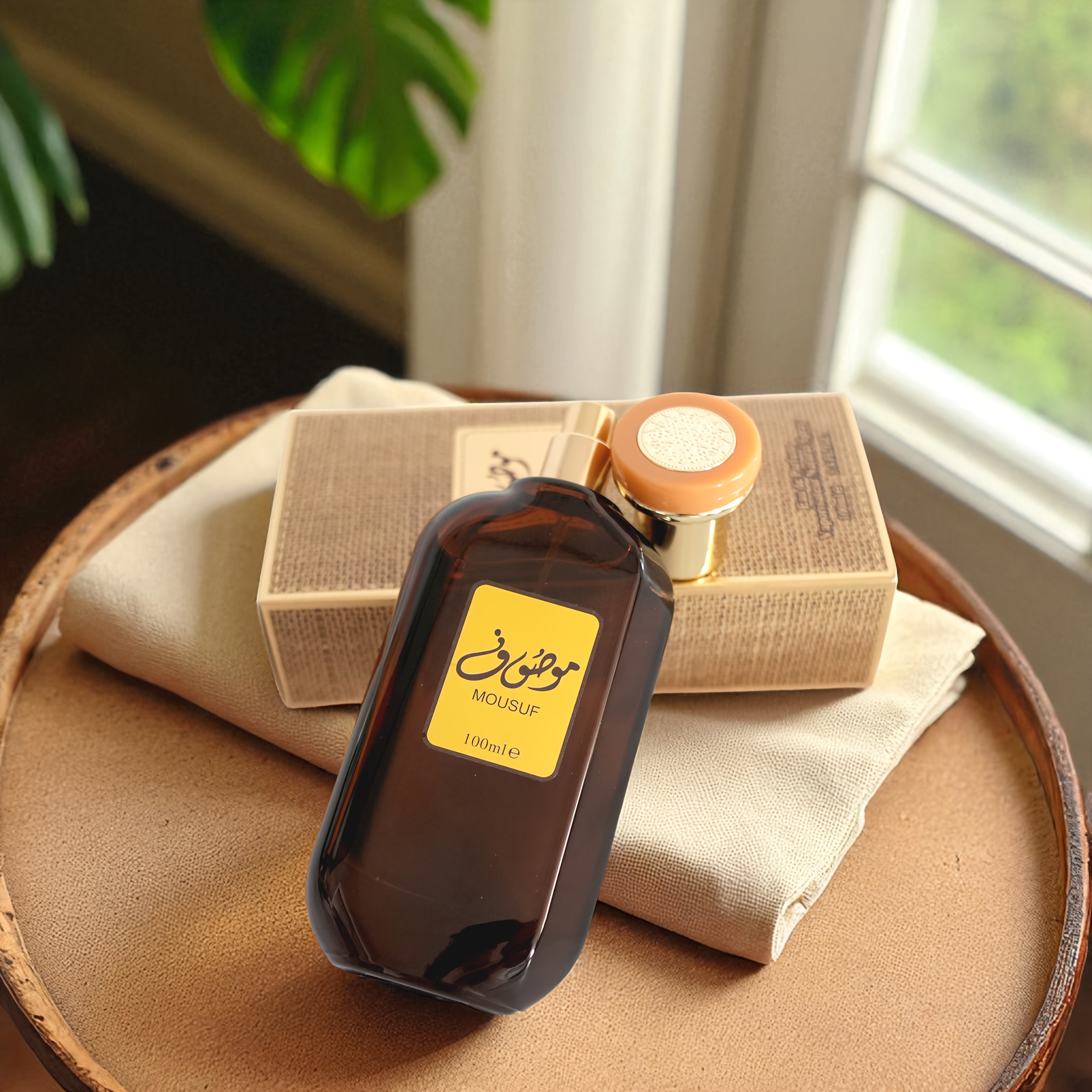 100ml/3.4fl.oz Parfum Luxe Arabe Dubaï - Fragrance Florale, Fruité et Boisée Longue Durée - Eau de Cologne Élégante pour Femmes & Hommes Jour/Nuit, Soirées, Rendez-vous, Gym - Cadeau Sophistiqué pour Couples en Bouteille Chic, Design Haut de Gamme, Qualité Supérieure, Unisexe