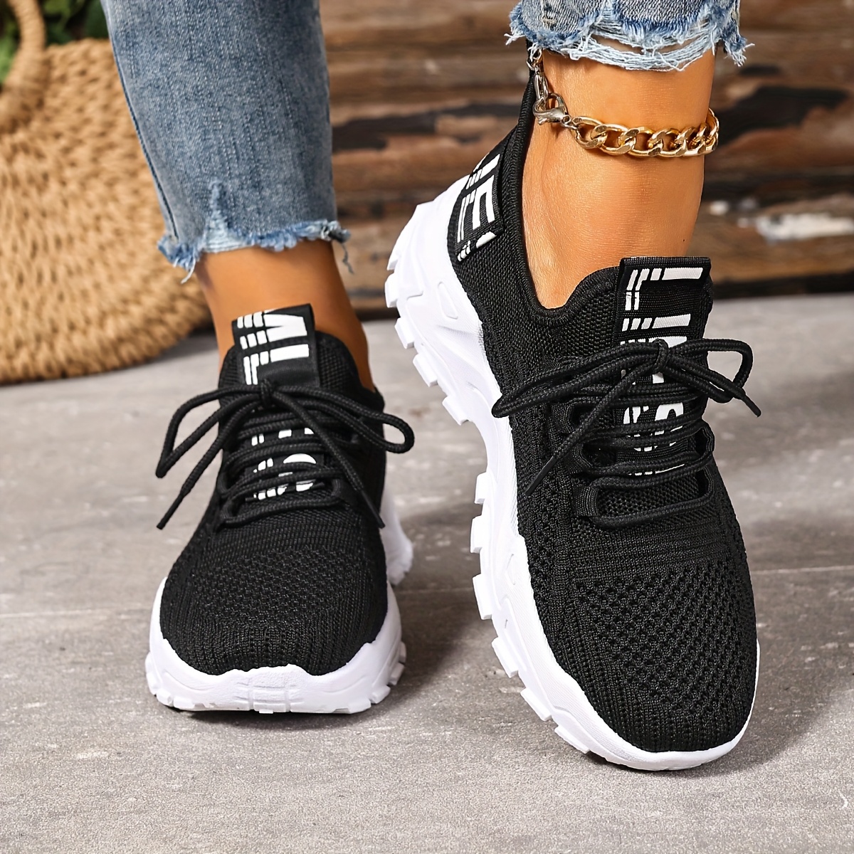 Women'S Shoes, Women'S Fashion Casual Shoes, New Women'S Shoes, Black White, Lightweight Soft-Soled Running Shoes, Comfortable And Breathable Sports Shoes, Outdoor, Vacation Travel, Casual Sports Women'S Shoes, Slip-On Lace-Up Women'S Shoes