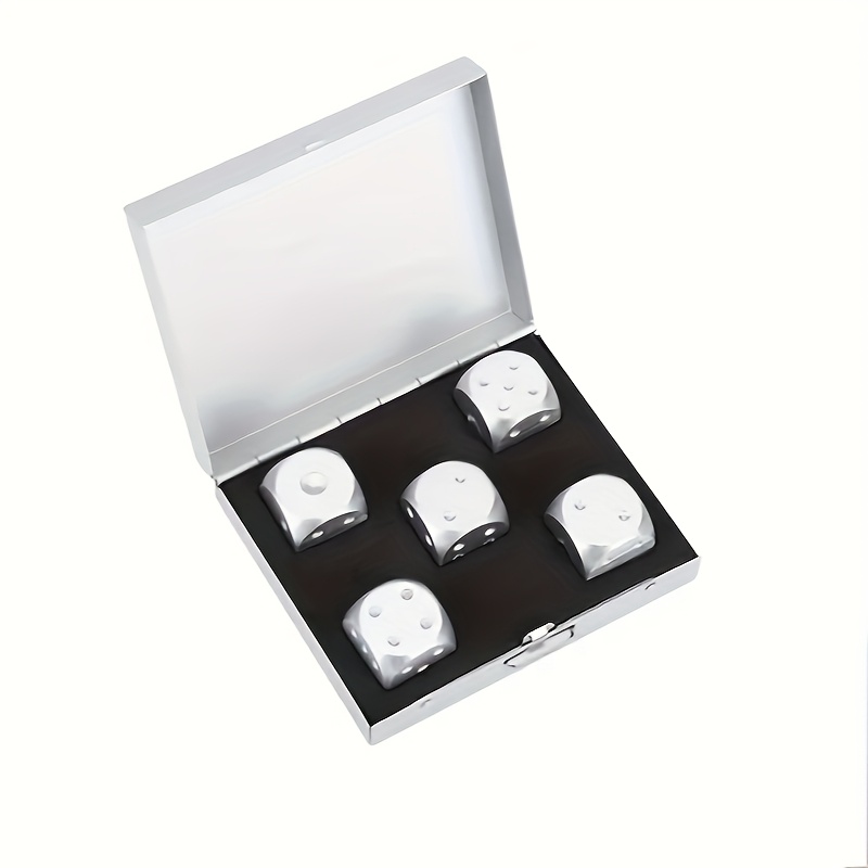 

A Set Of 5 Aluminum Golden Dice Of Different Styles, Portable And With A Box, Used For Party Games.