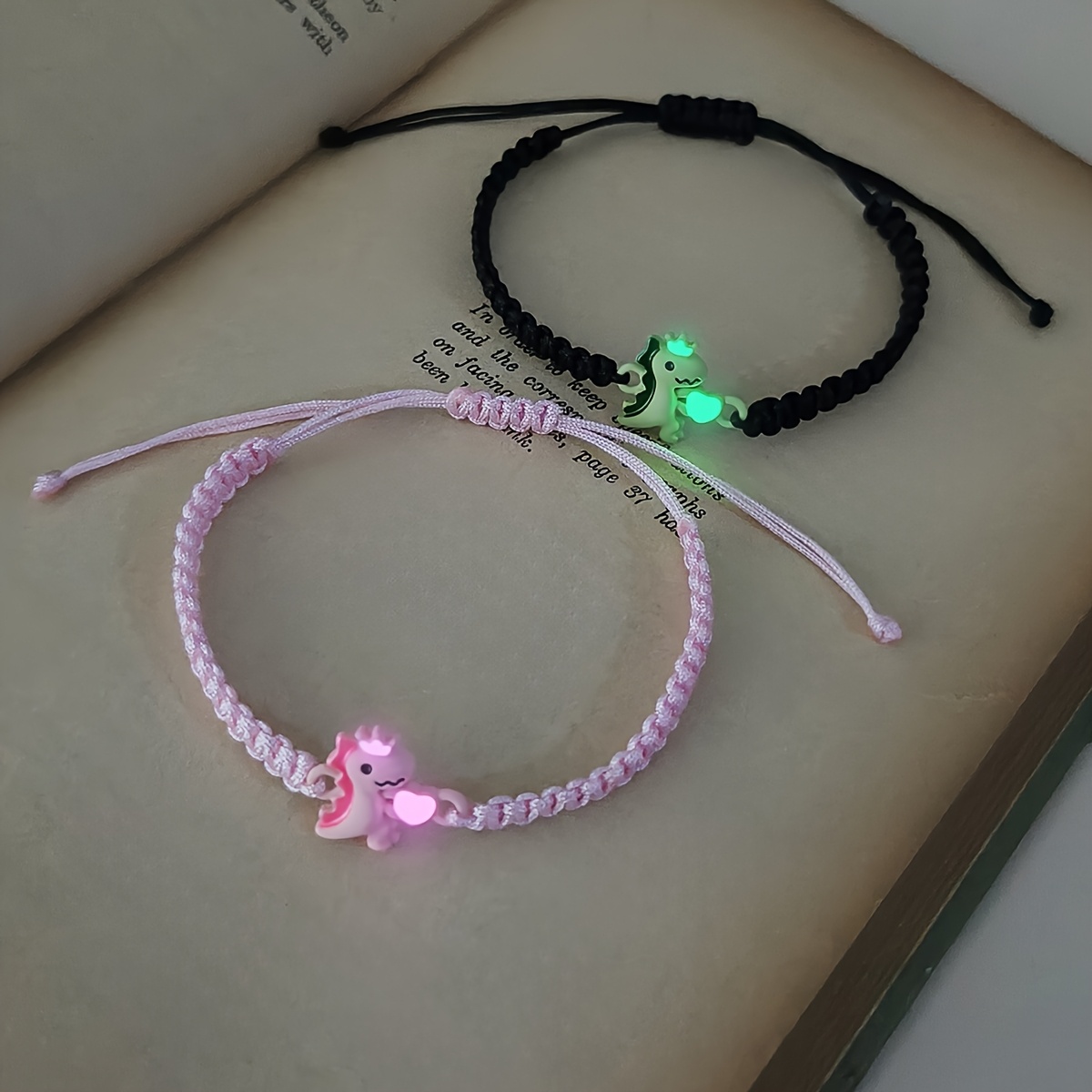TEMU 2pcs Hand-woven Luminous Heart & Crown Couple/matching Bracelets - Glow Under, Dinosaur Accessory For Women, Valentine's Day Gift, Cute Romantic