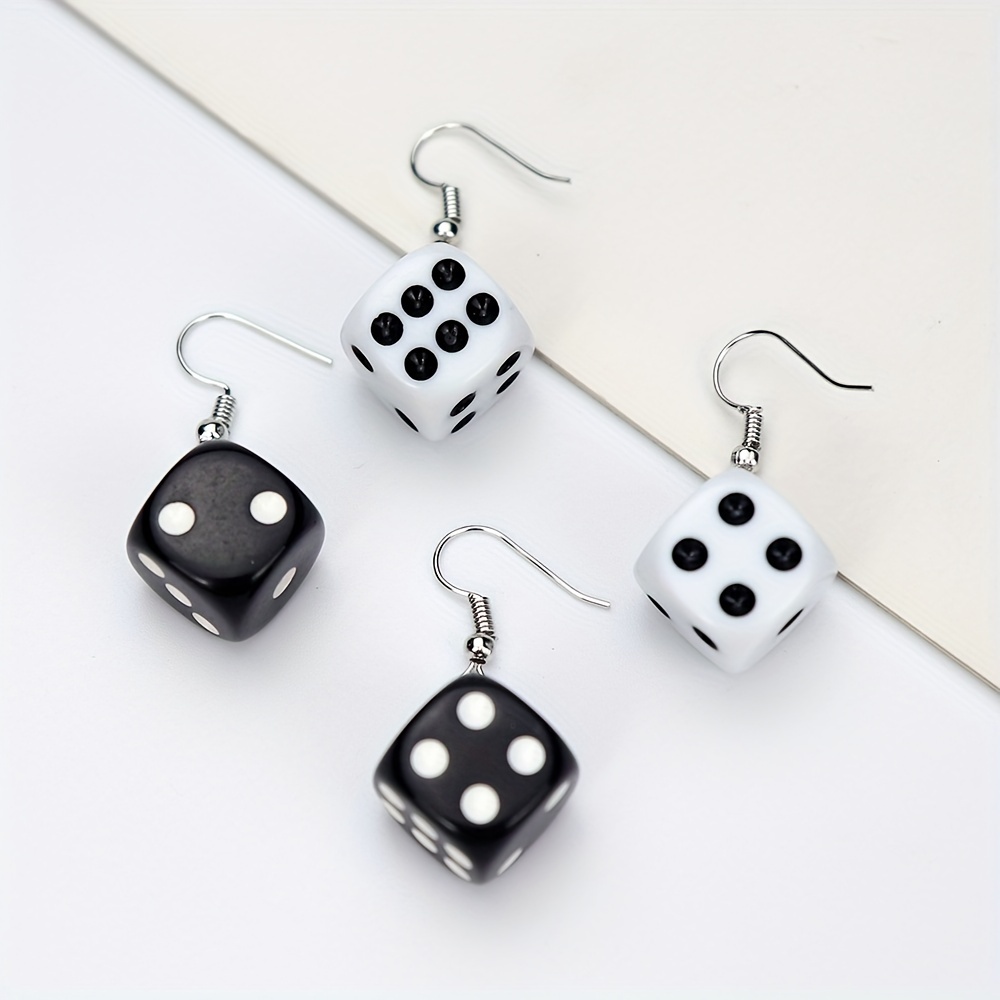 

1 Pair Trendy Dice Drop Earrings - 3d Resin Dice Design For Men, Nightclubs & Parties