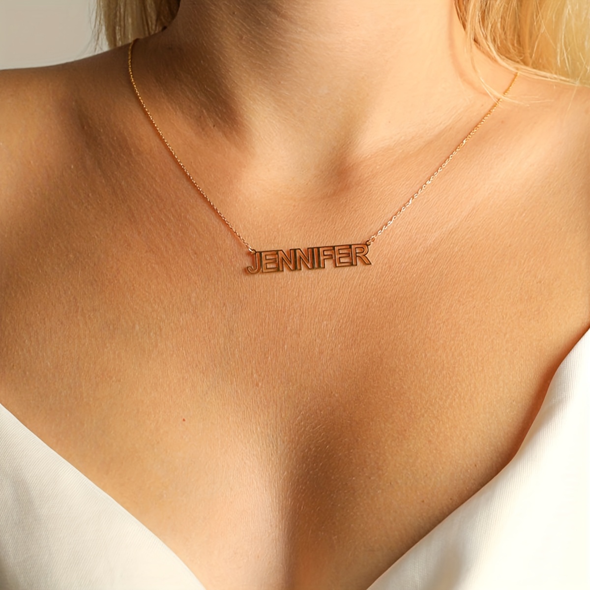 Customized Elegant Hollow Name Necklace in 18K Gold Plated