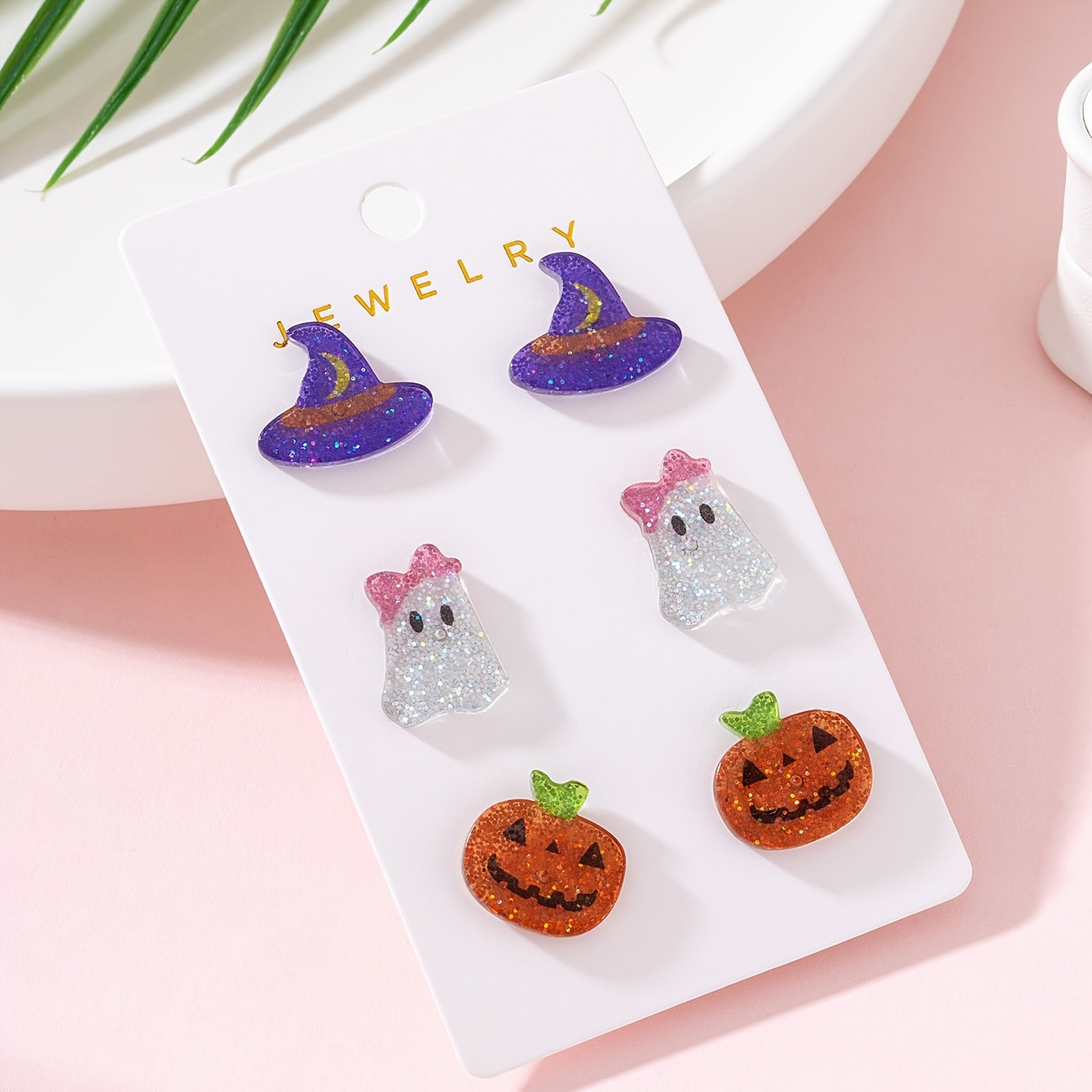 TEMU Lot de 3 paires de clous d'oreilles pour femme avec motif de chapeau de sorcière, nœud et citrouille d'Halloween, décoration parfaite pour les